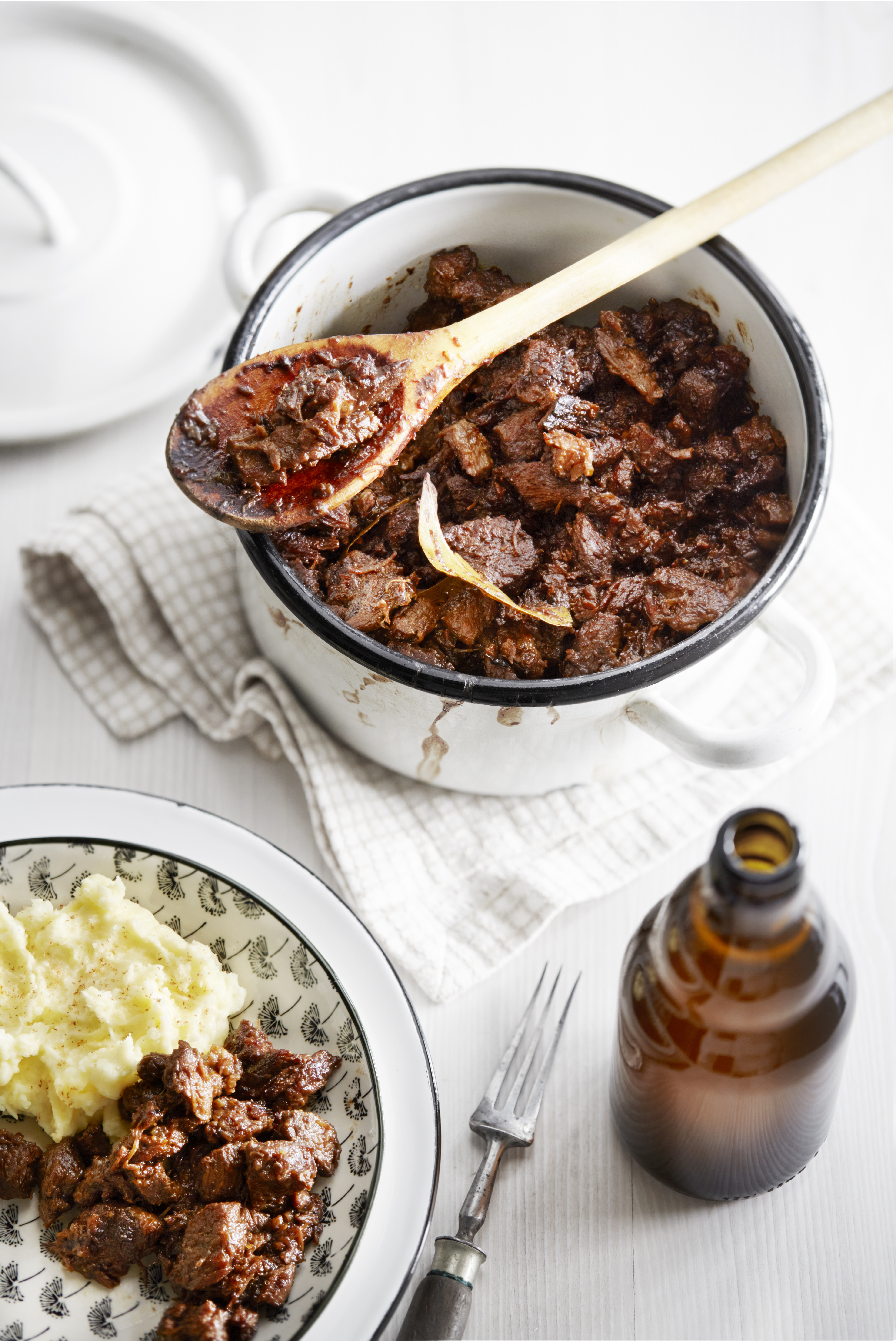 Hachee van runderlappen en donker bier