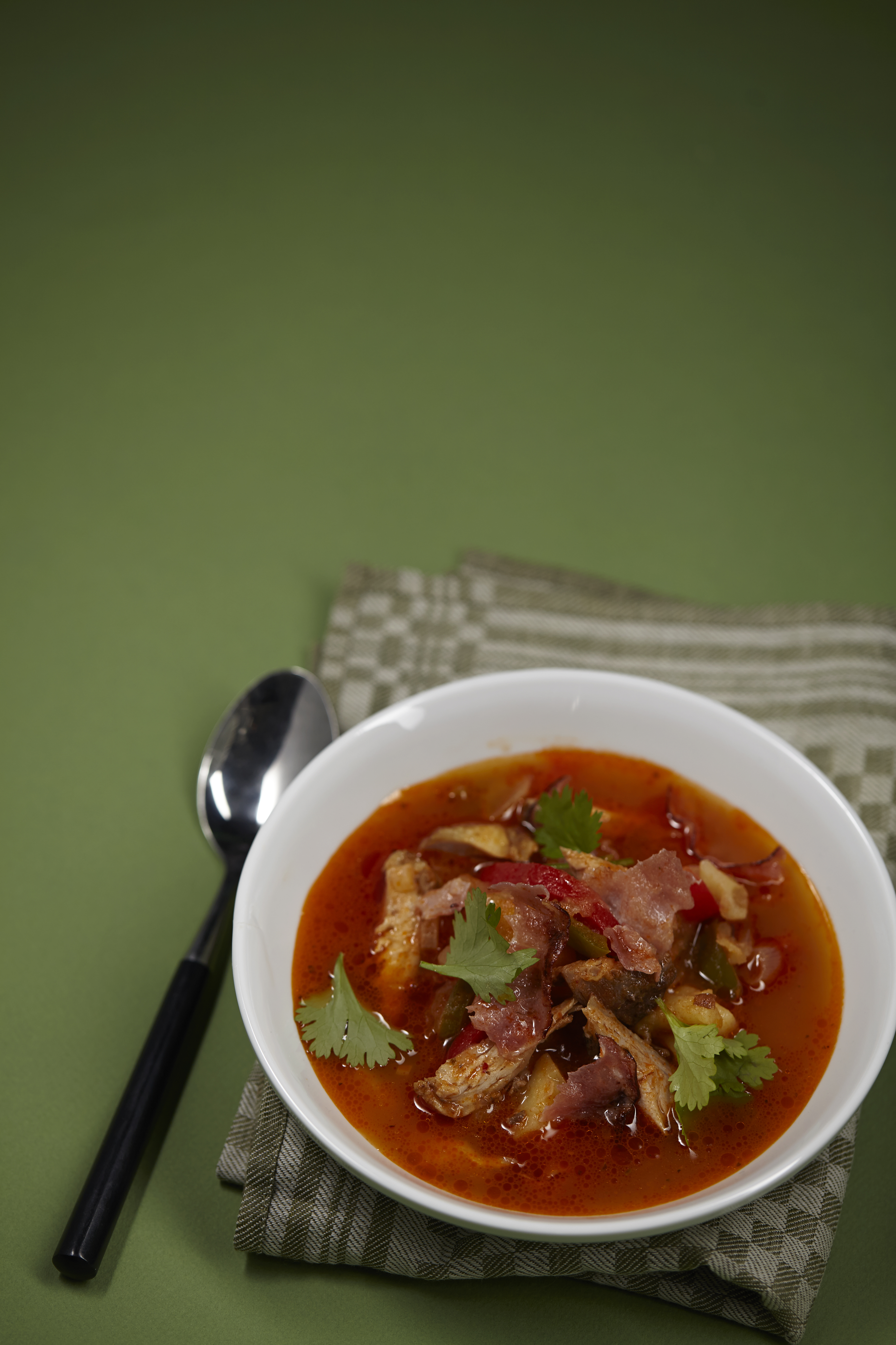 Goulashsoep met kip en bacon