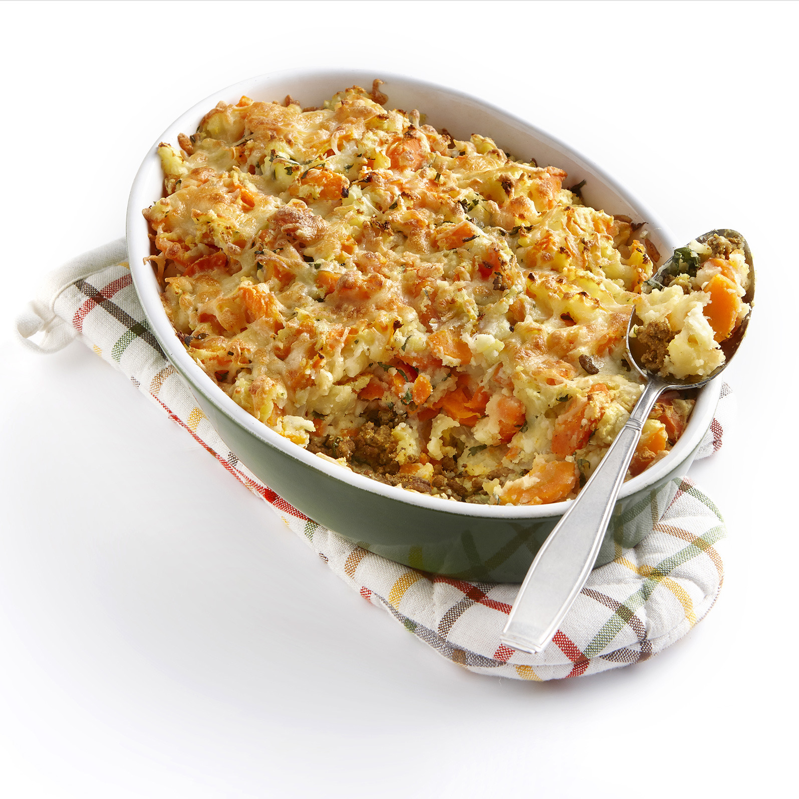 Gegratineerde wortelschotel met kerriegehakt