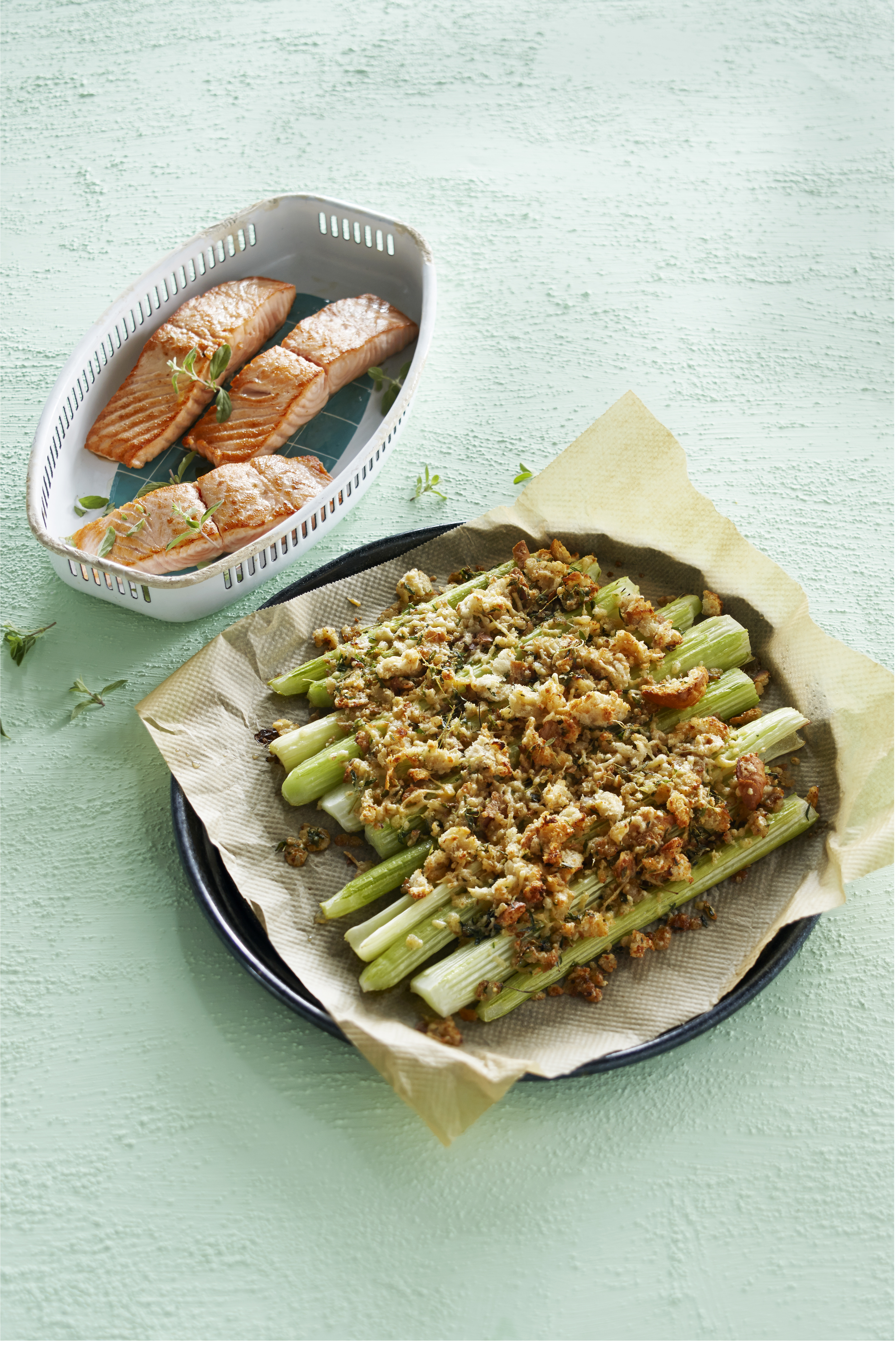 Gegratineerde bleekselderij met tijm en kaas