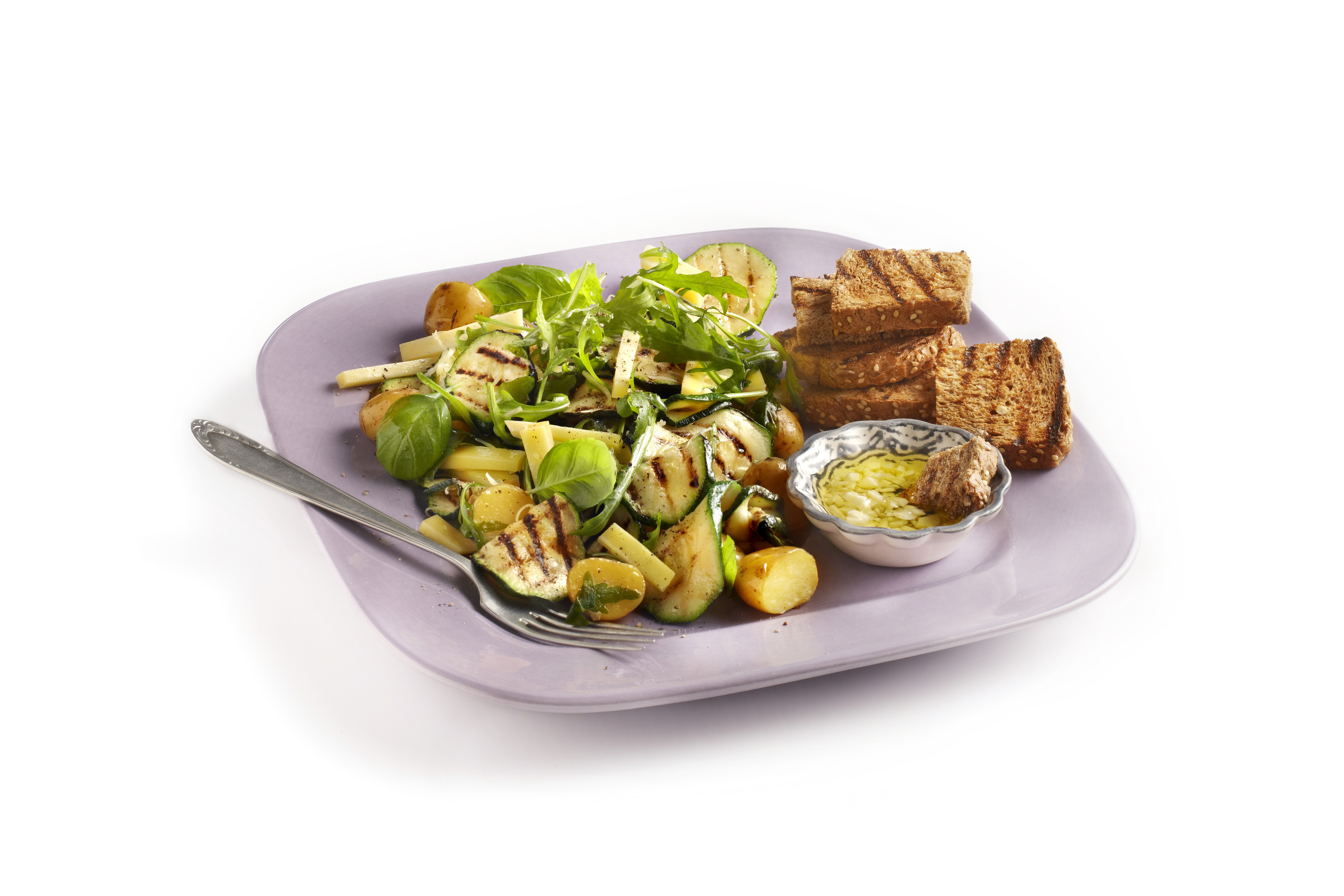 Courgettesalade met kaas en krieltjes