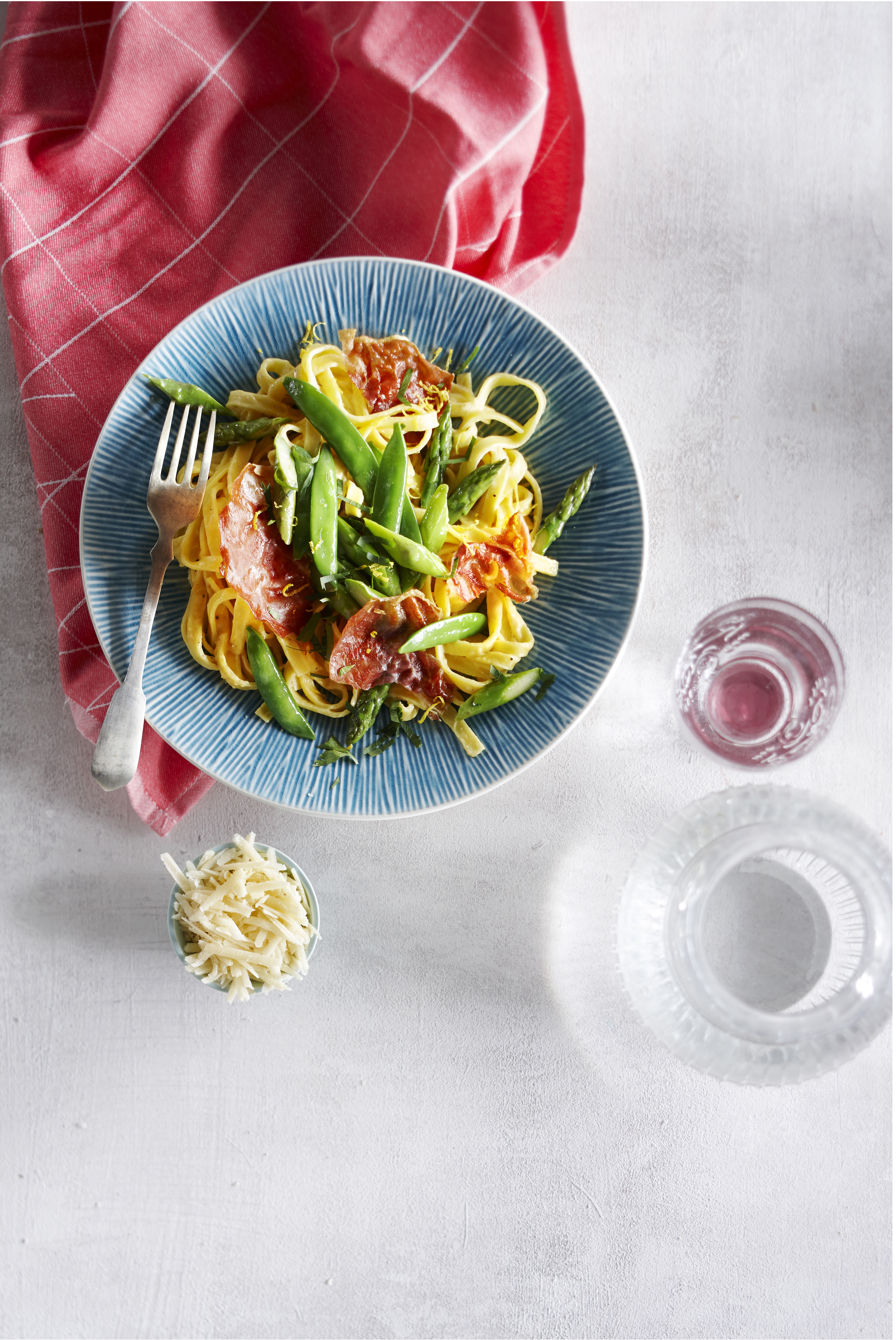 Citroenpasta met groene groenten