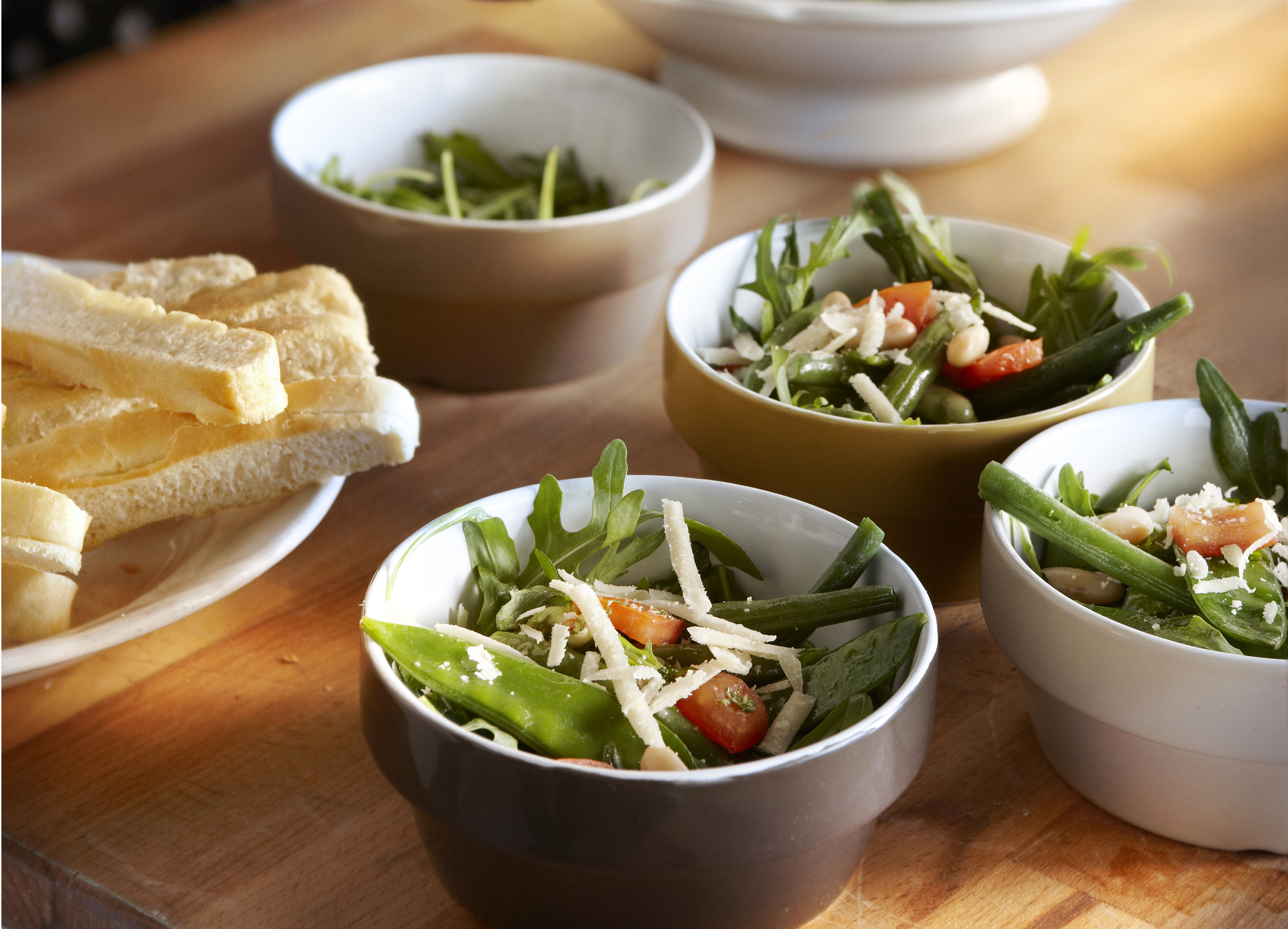 Bonensalade met groenekruidendressing