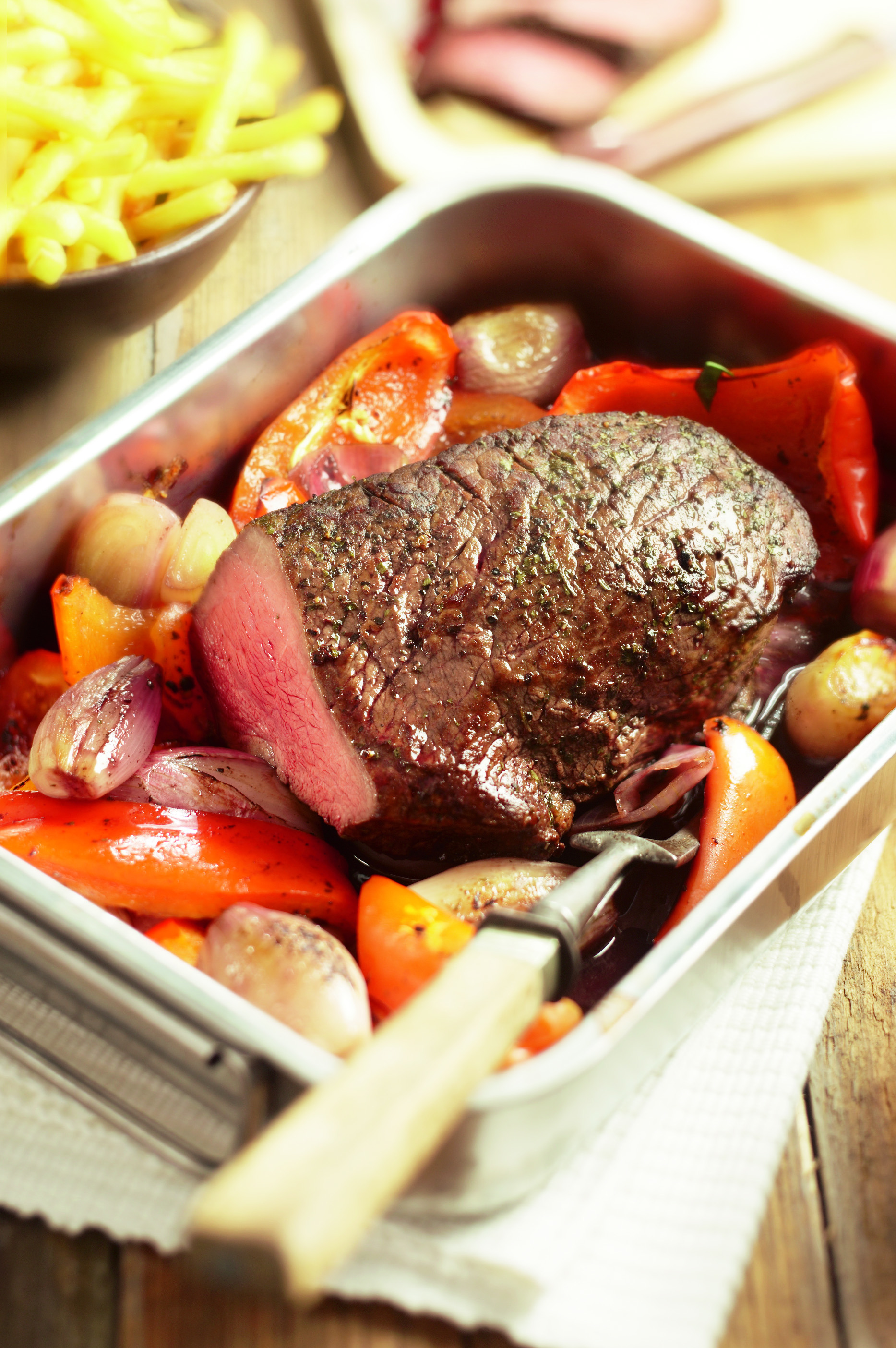 Rosbief met sjalotten en paprika