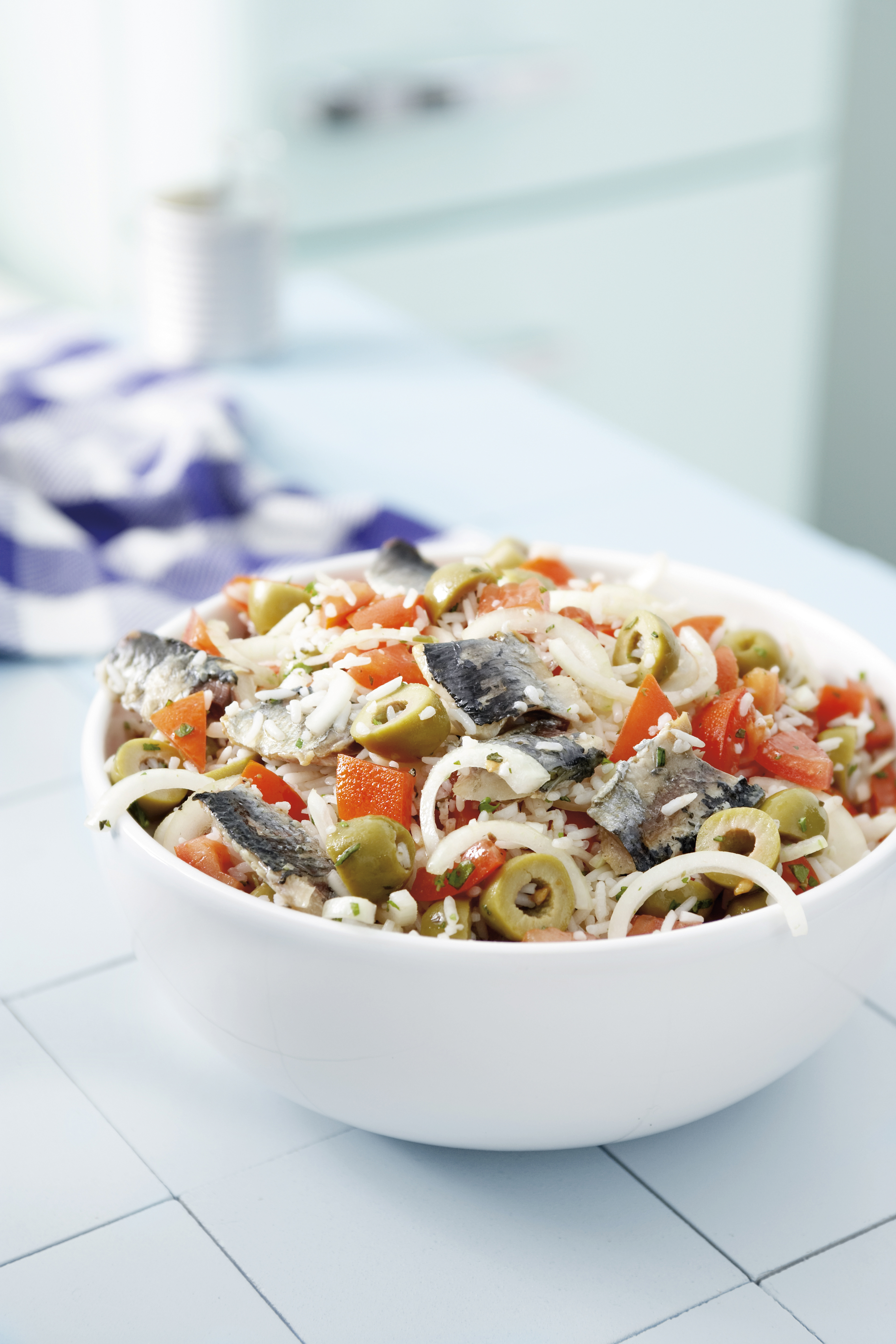 Rijstsalade met sardines