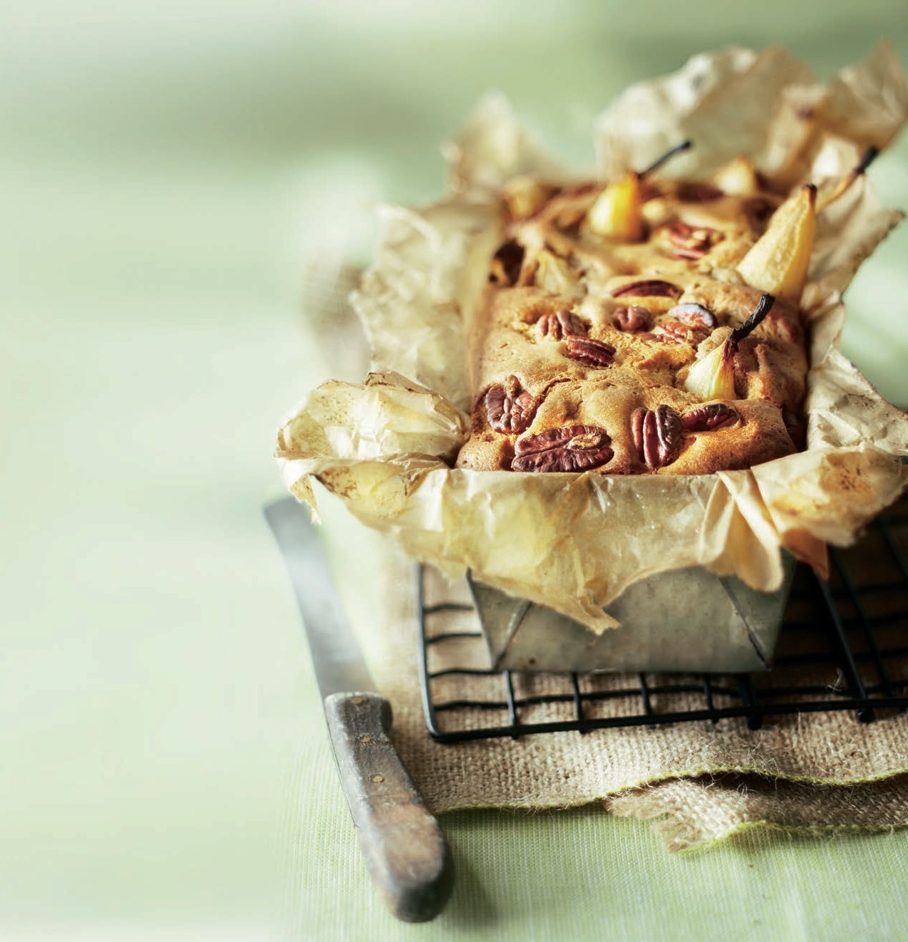 Mokkacake met peer en pecannoten