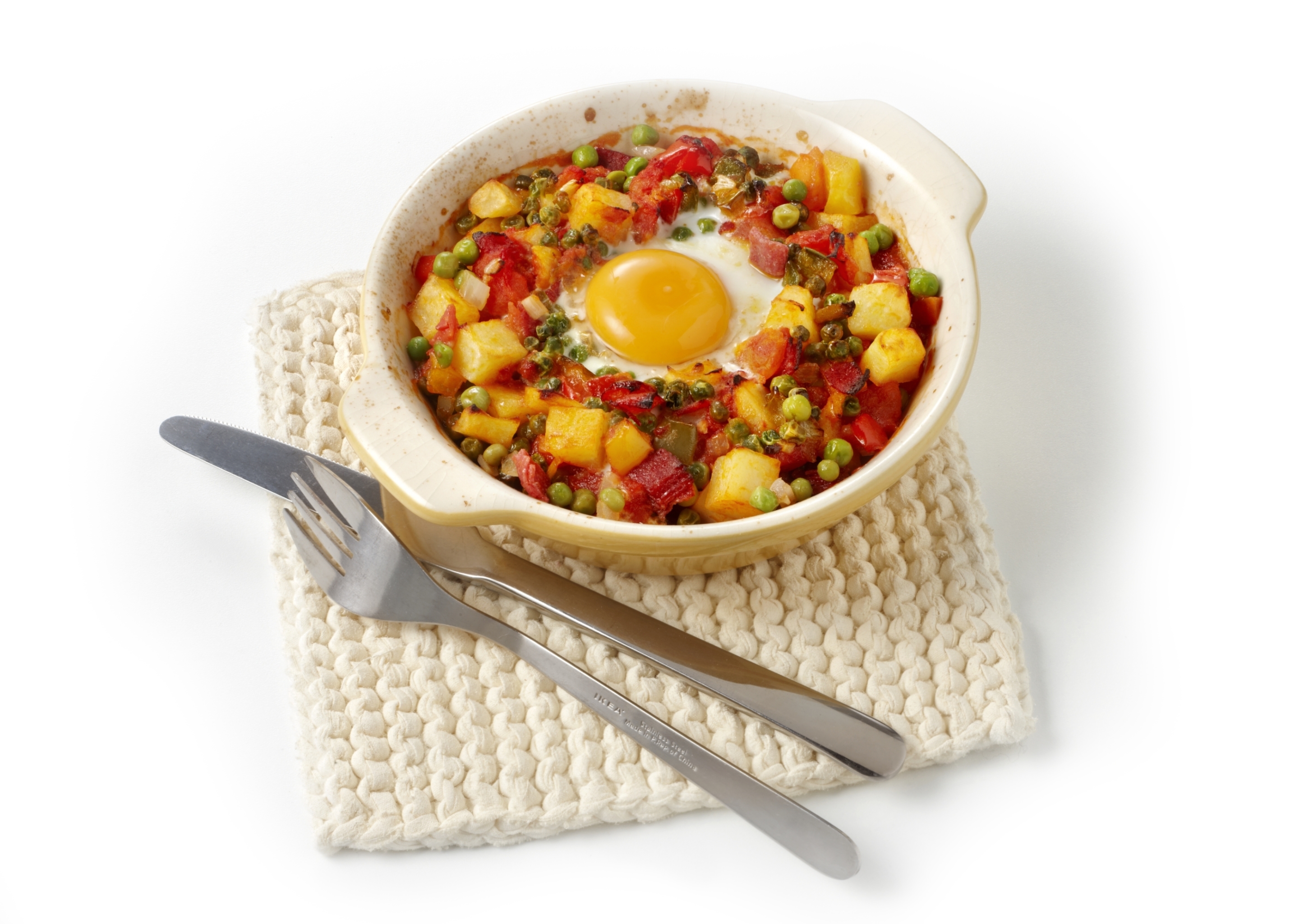 Groentepotjes met ei en salami