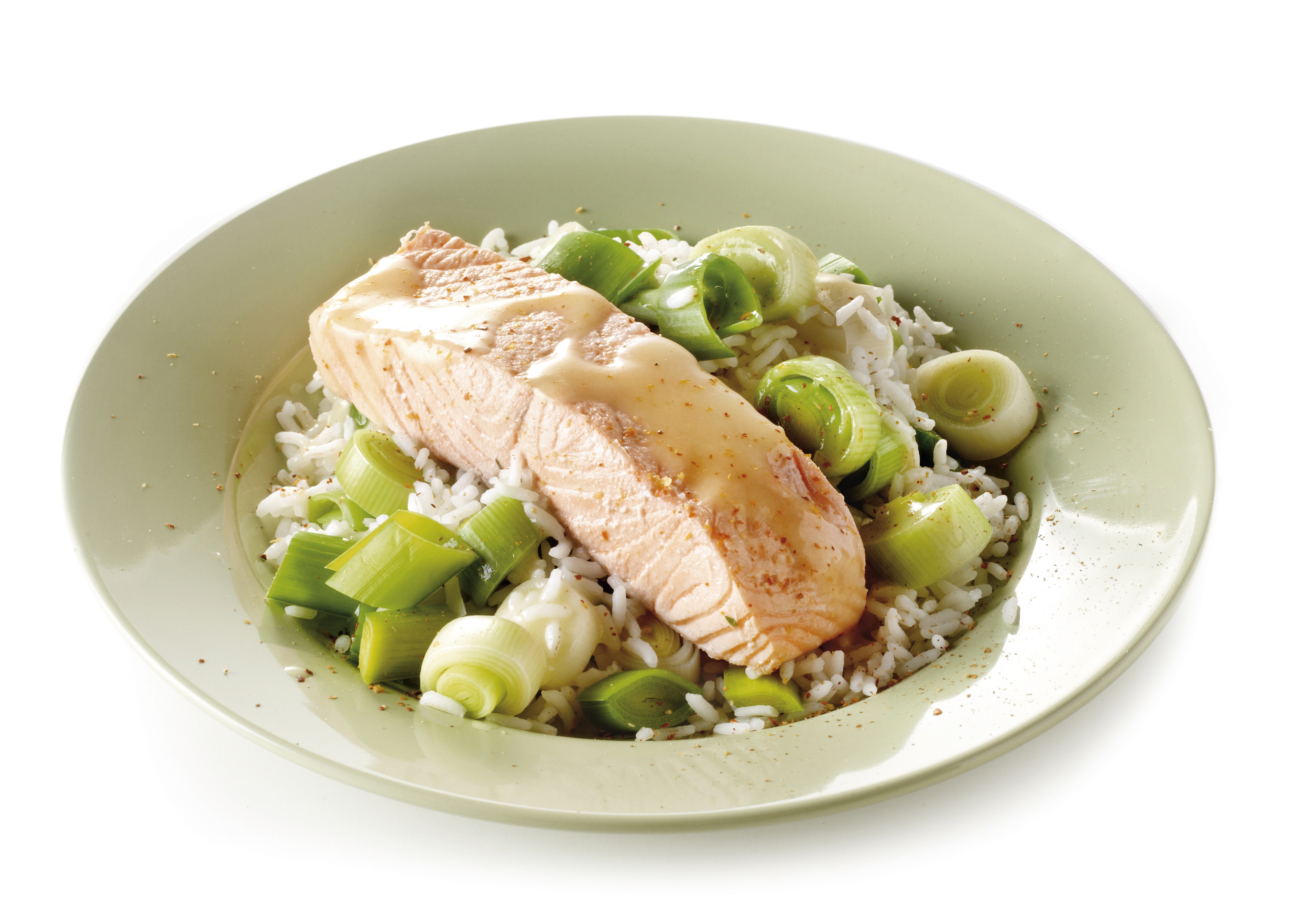 Gepocheerde zalm met rijst en prei