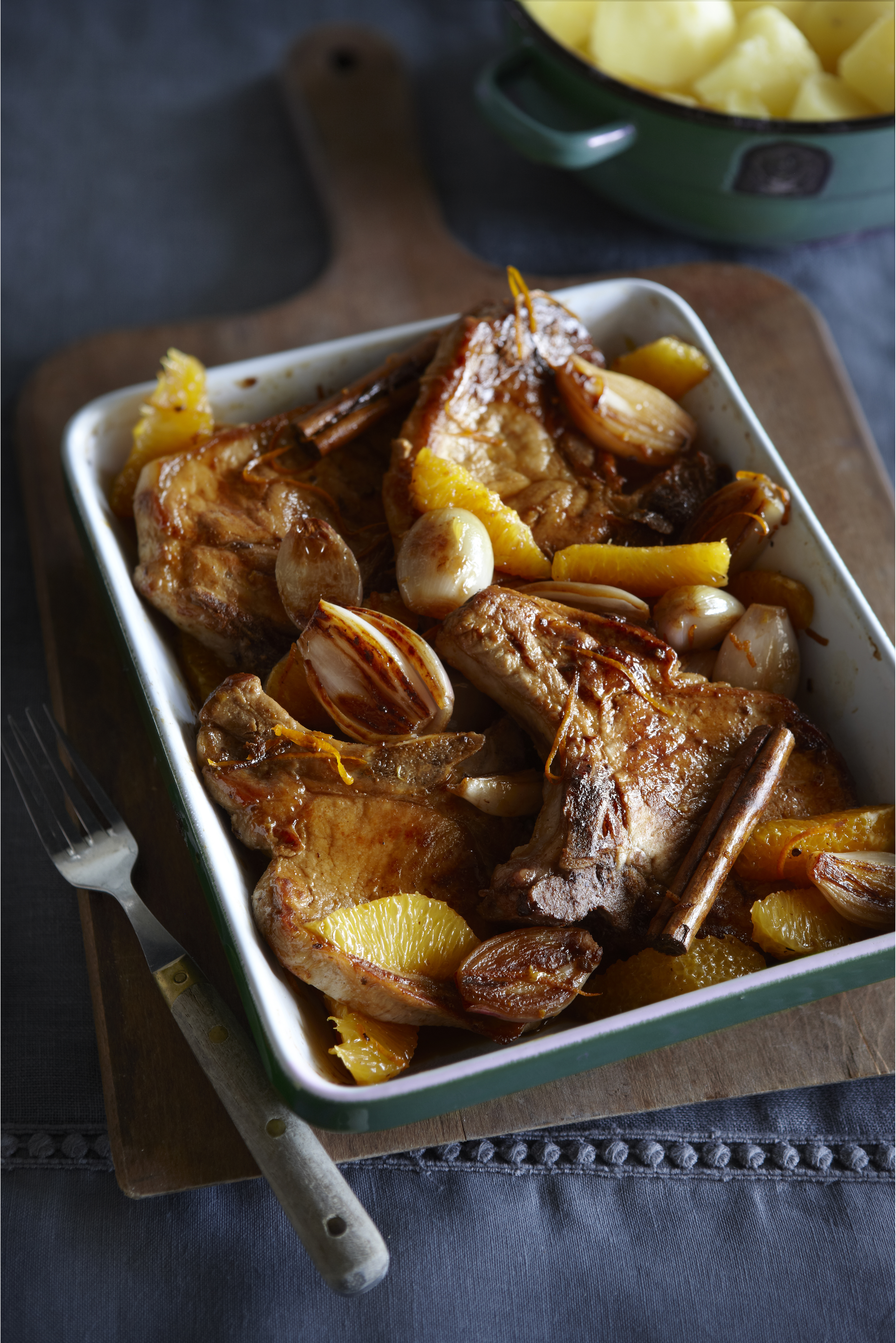 Ribkarbonade met sjalot en sinaasappel