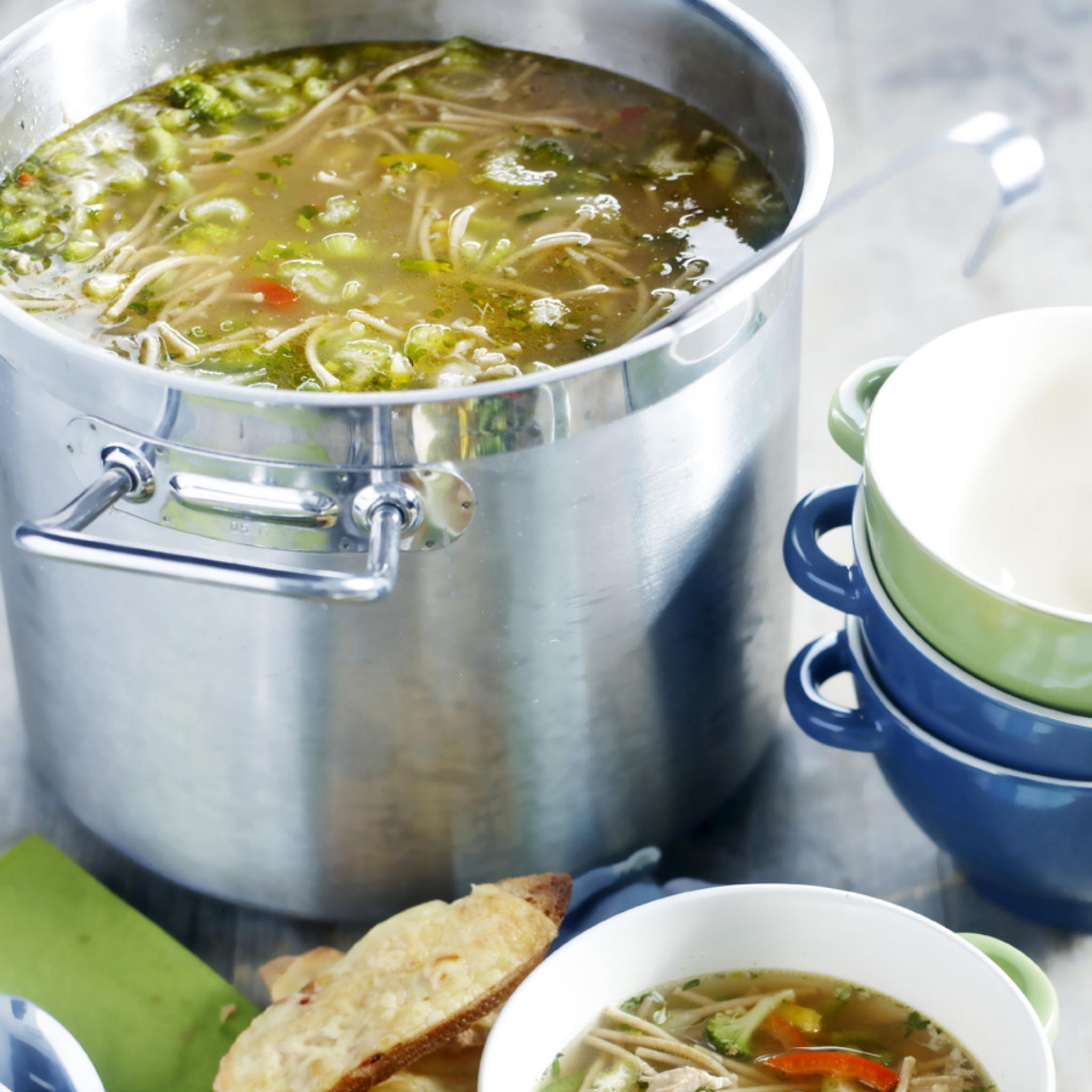 Kippensoep met kaascrostini's