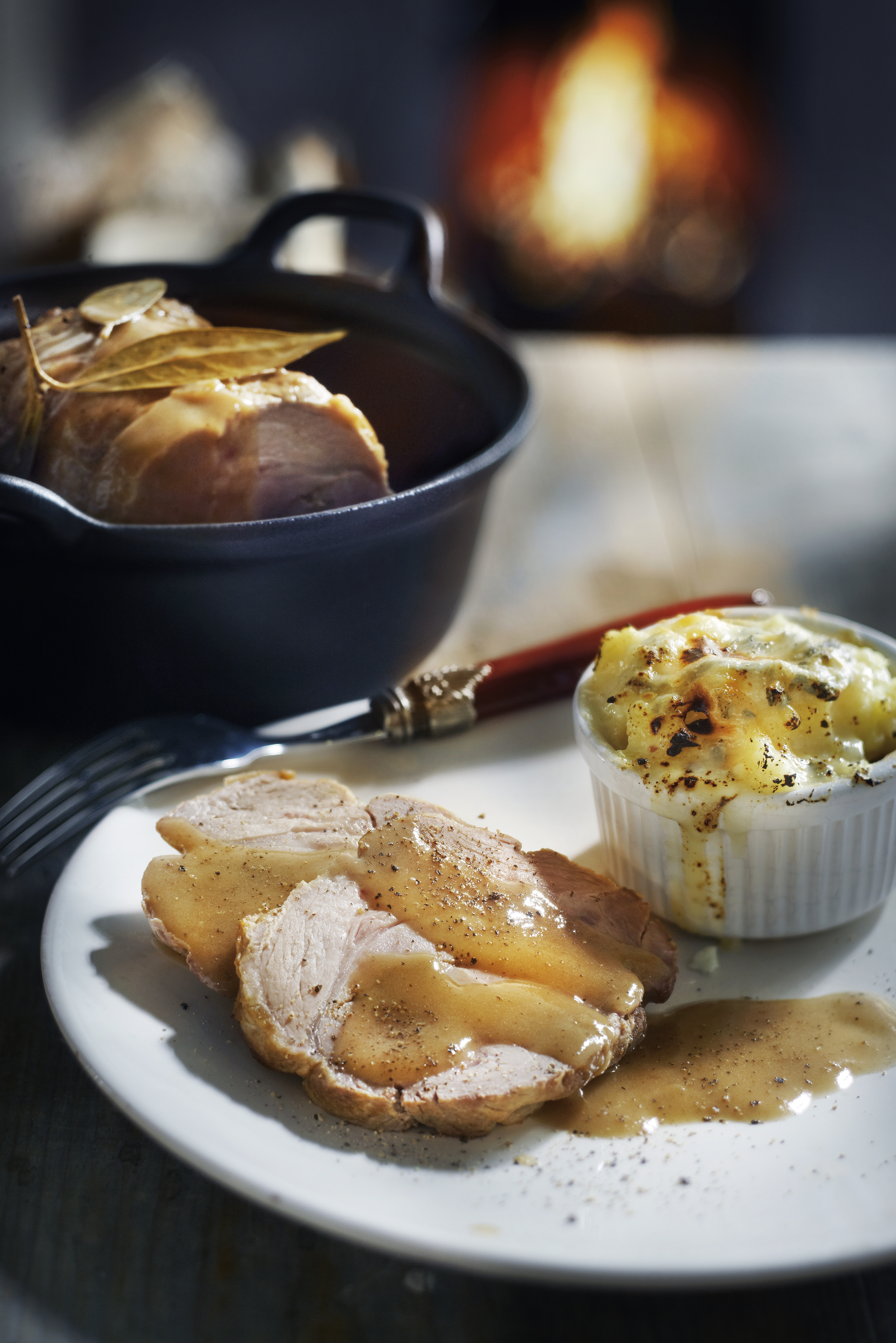 Gestoofde varkensrollade met knolselderijstamppot