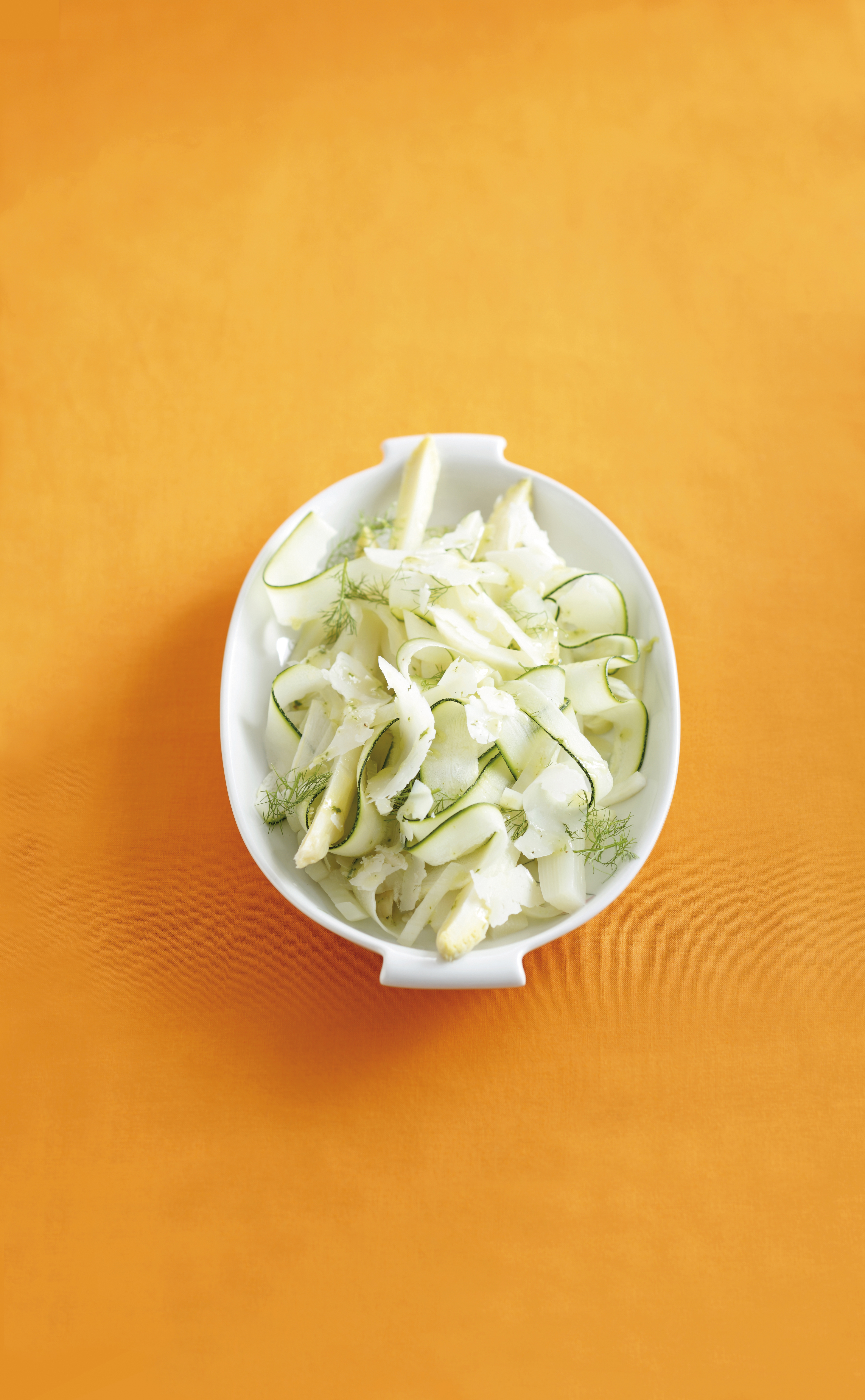 Witte salade met geitenkaas en kruidendressing