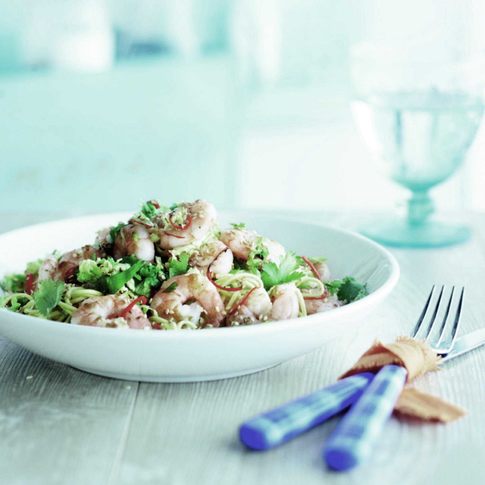 Garnalen uit de wok met sesam en koriander