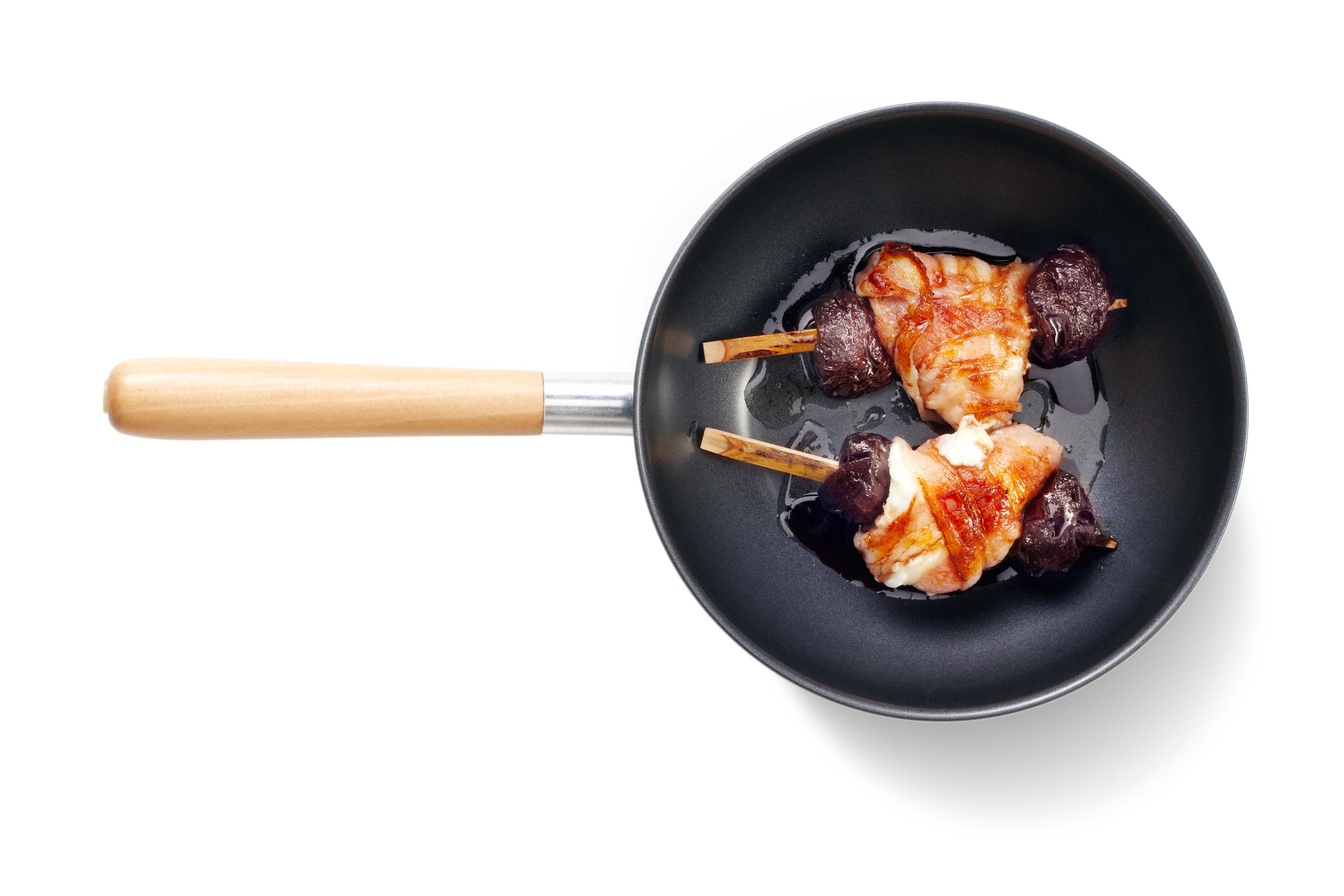 Geitenkaassaté met pruimen en port