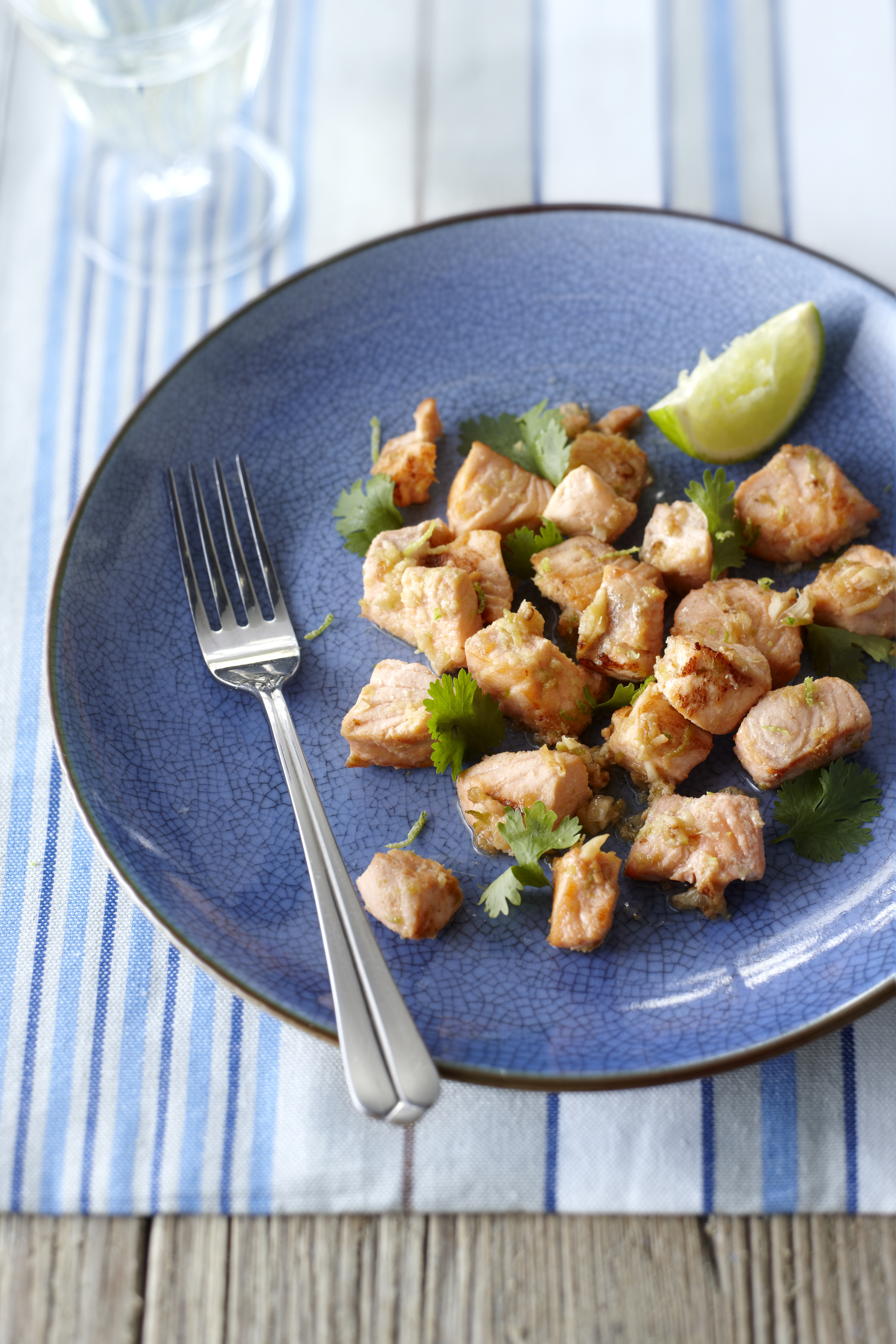 Geroerbakte zalm met limoen en gember