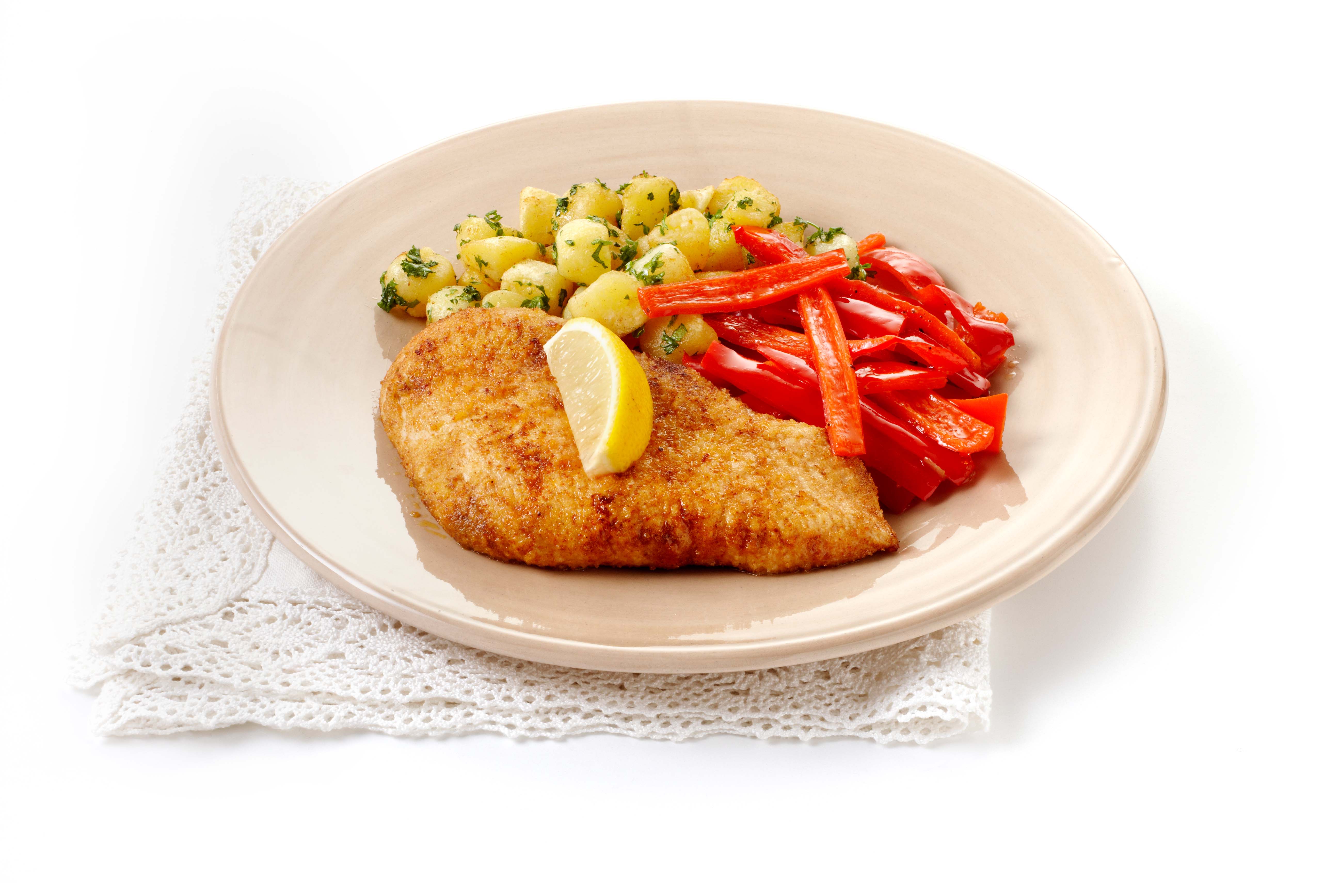 Kalkoenschnitzel met rode paprika en peterseliekrieltjes