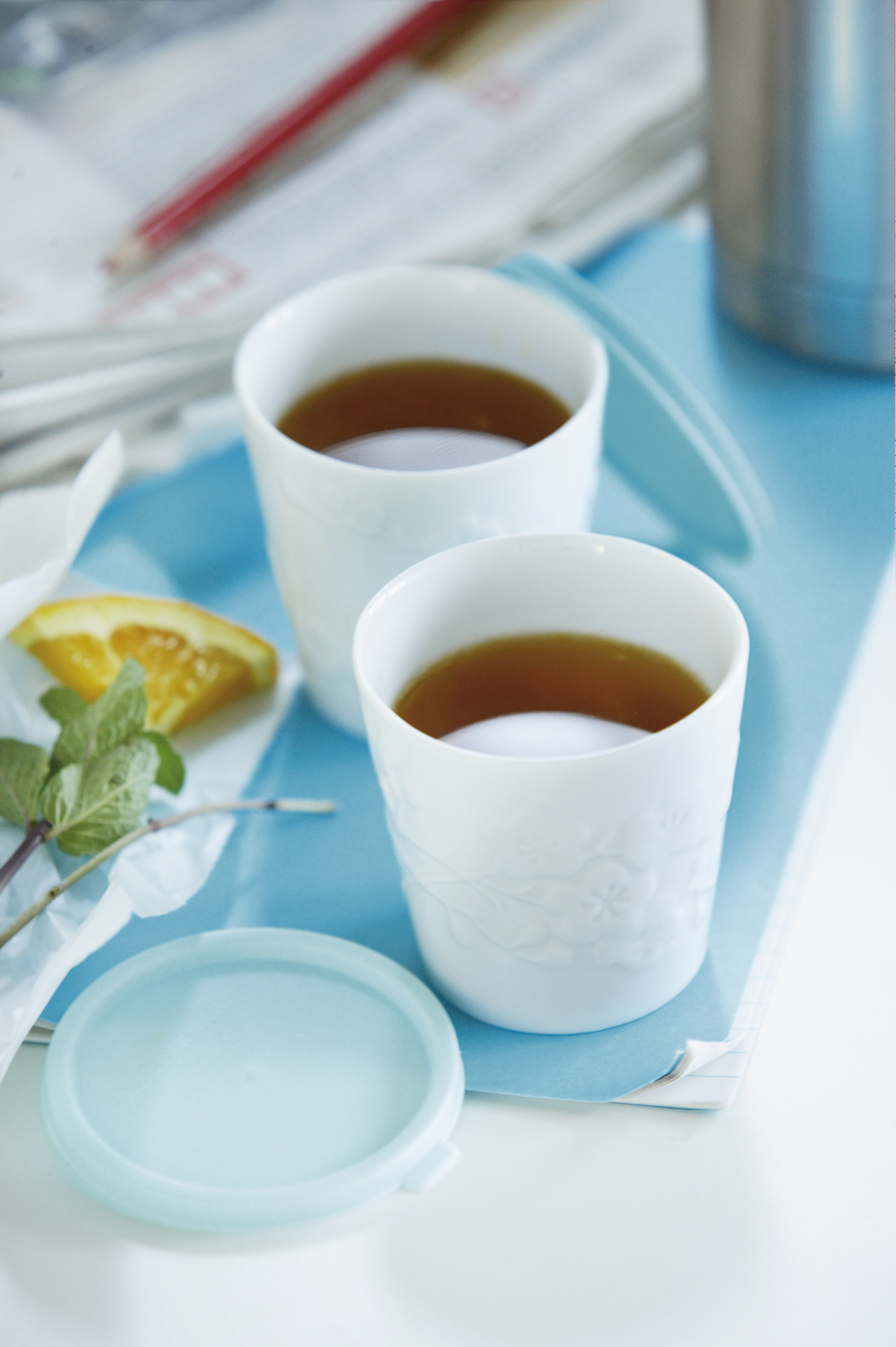 Sinaasappel-muntthee