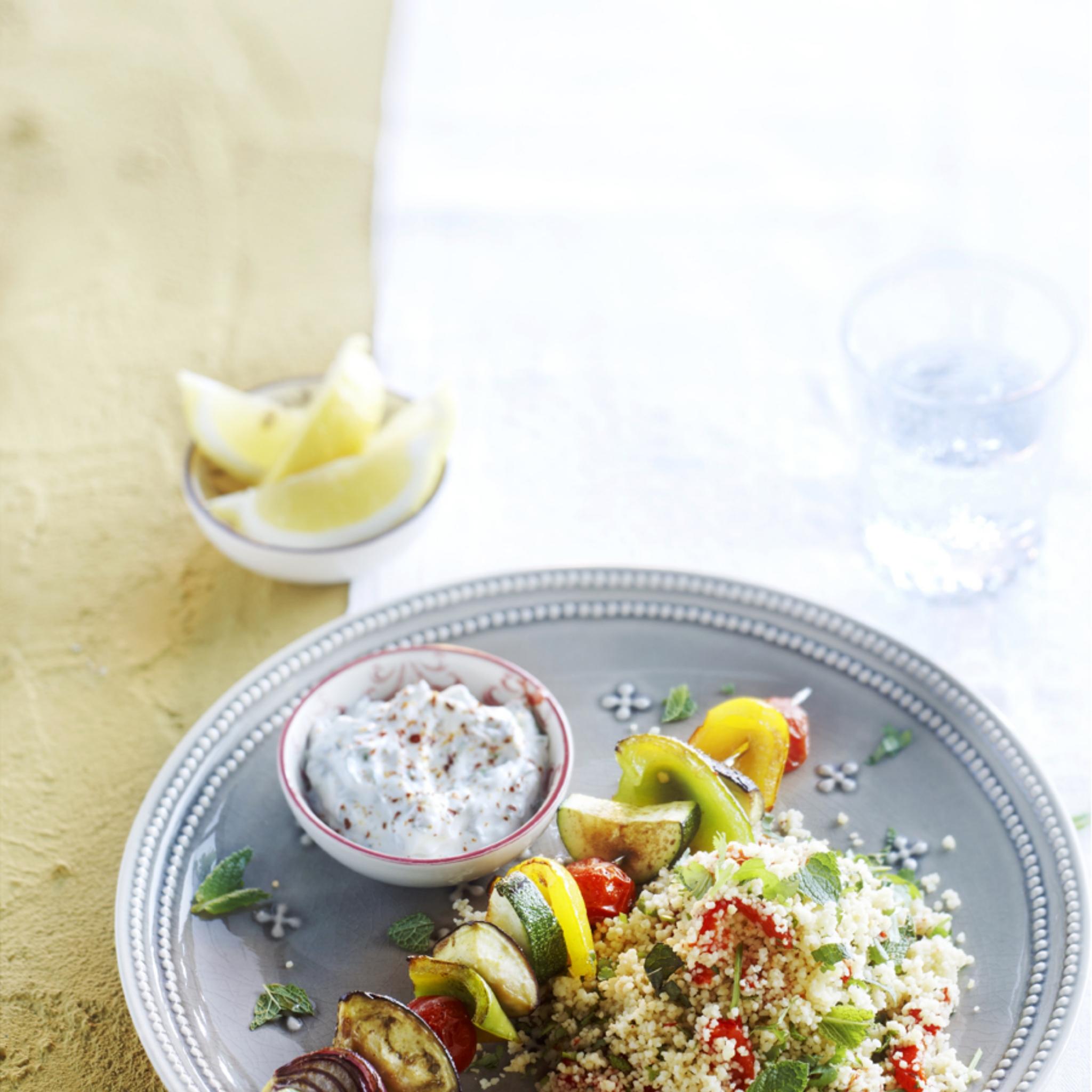 Groentekebab met couscoussalade