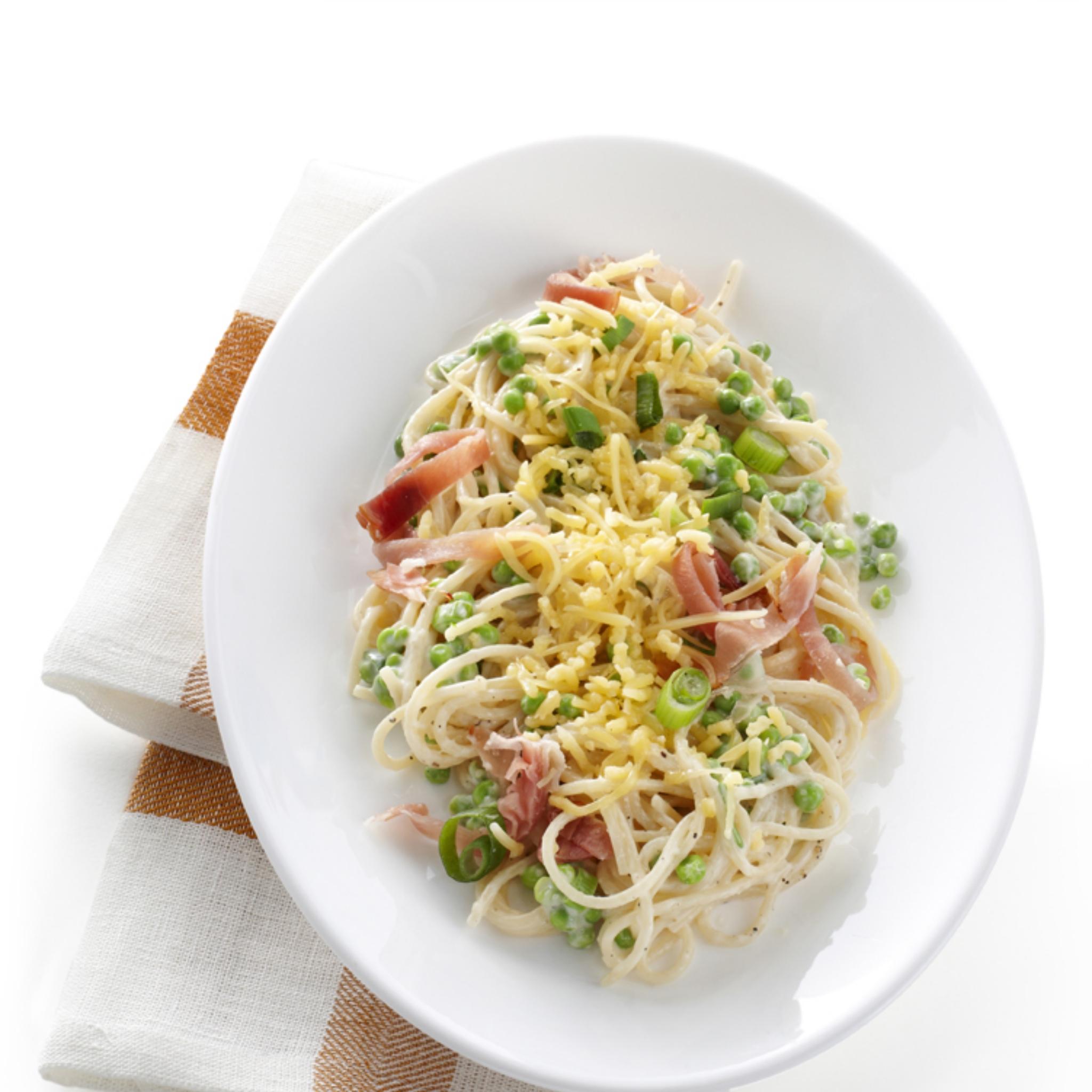 Roomspaghetti met doperwten