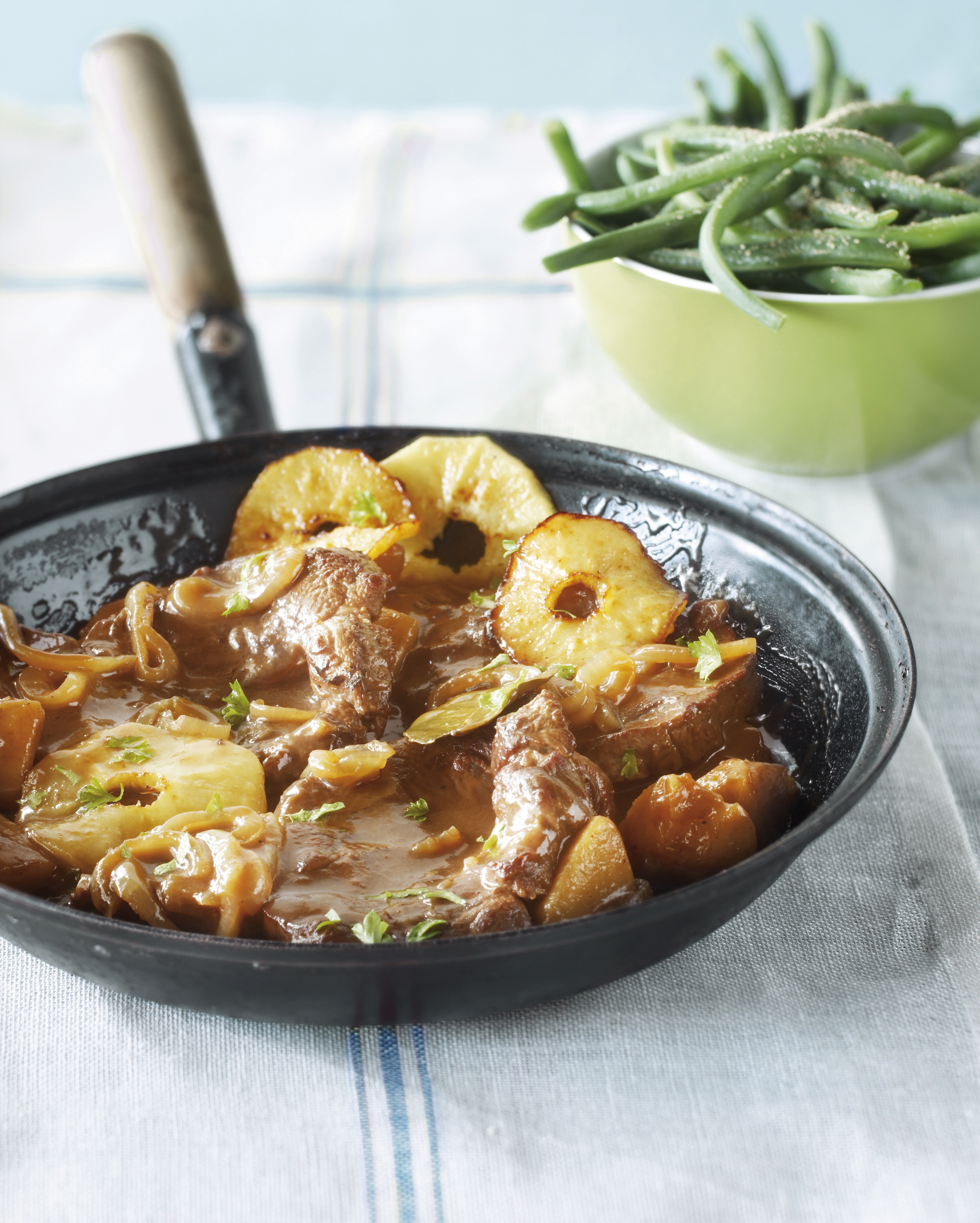 Sukadevlees met koek en appel