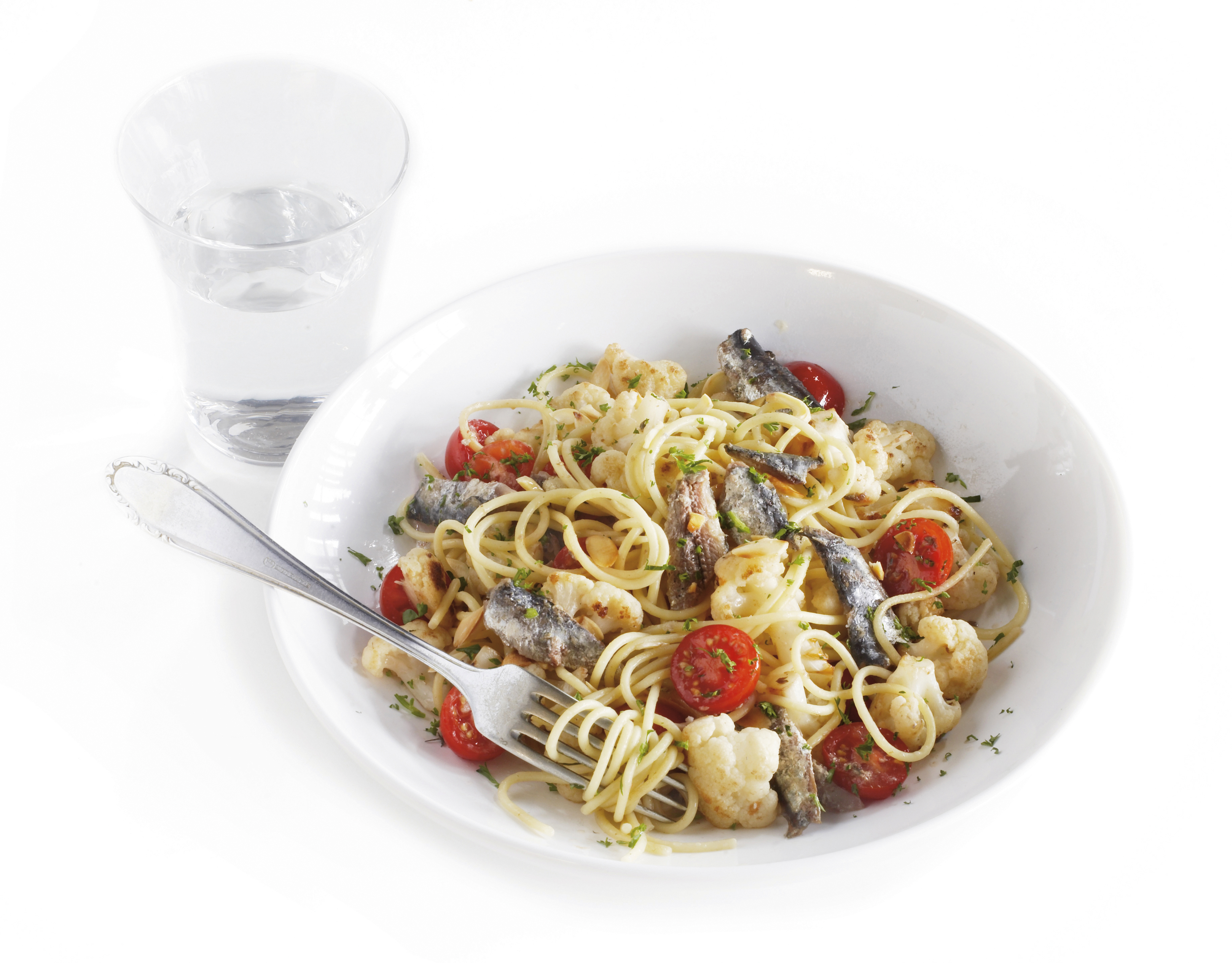 Spaghetti met bloemkool en sardines