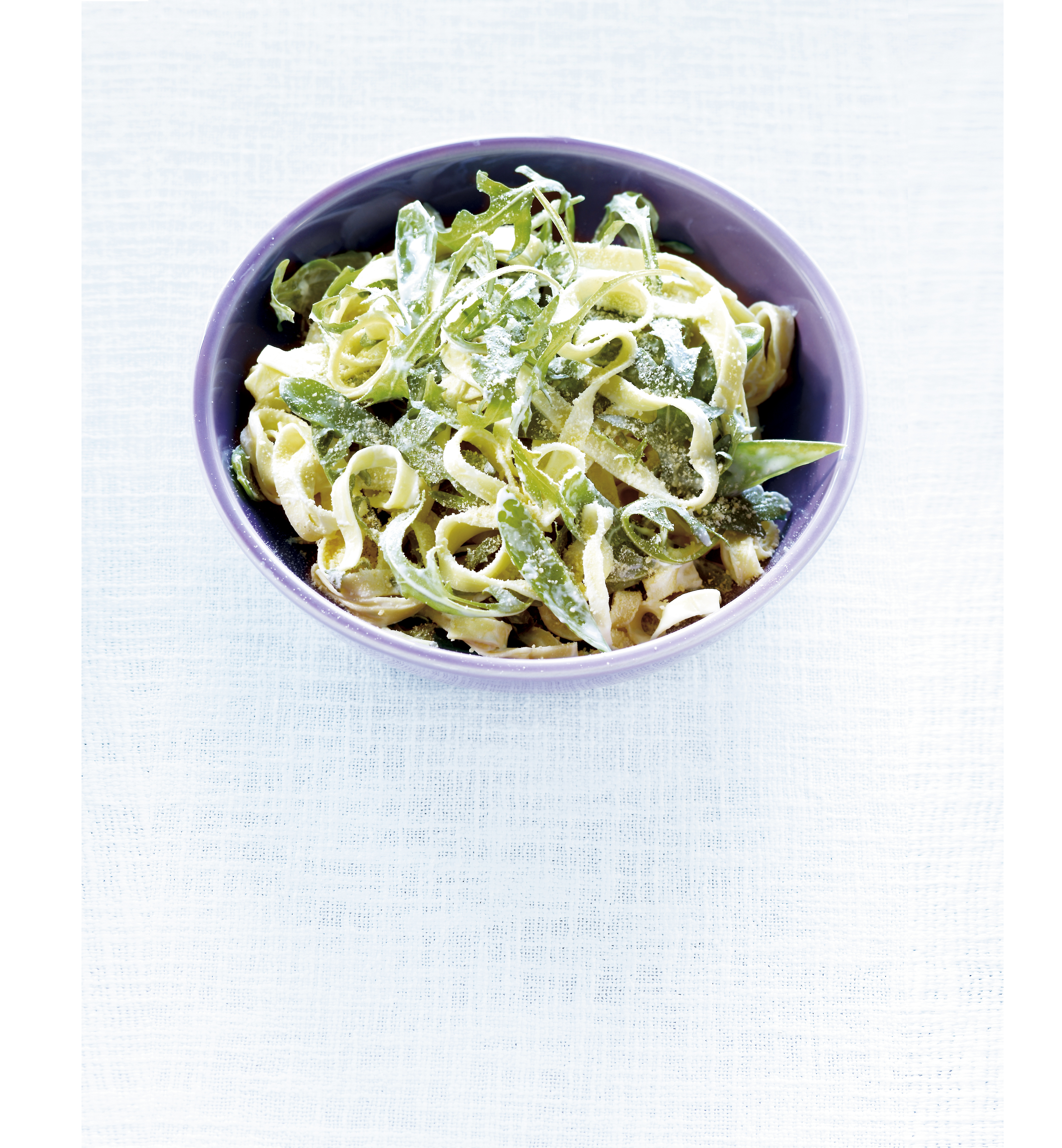 Pasta met peultjes, citroen en verse kaas