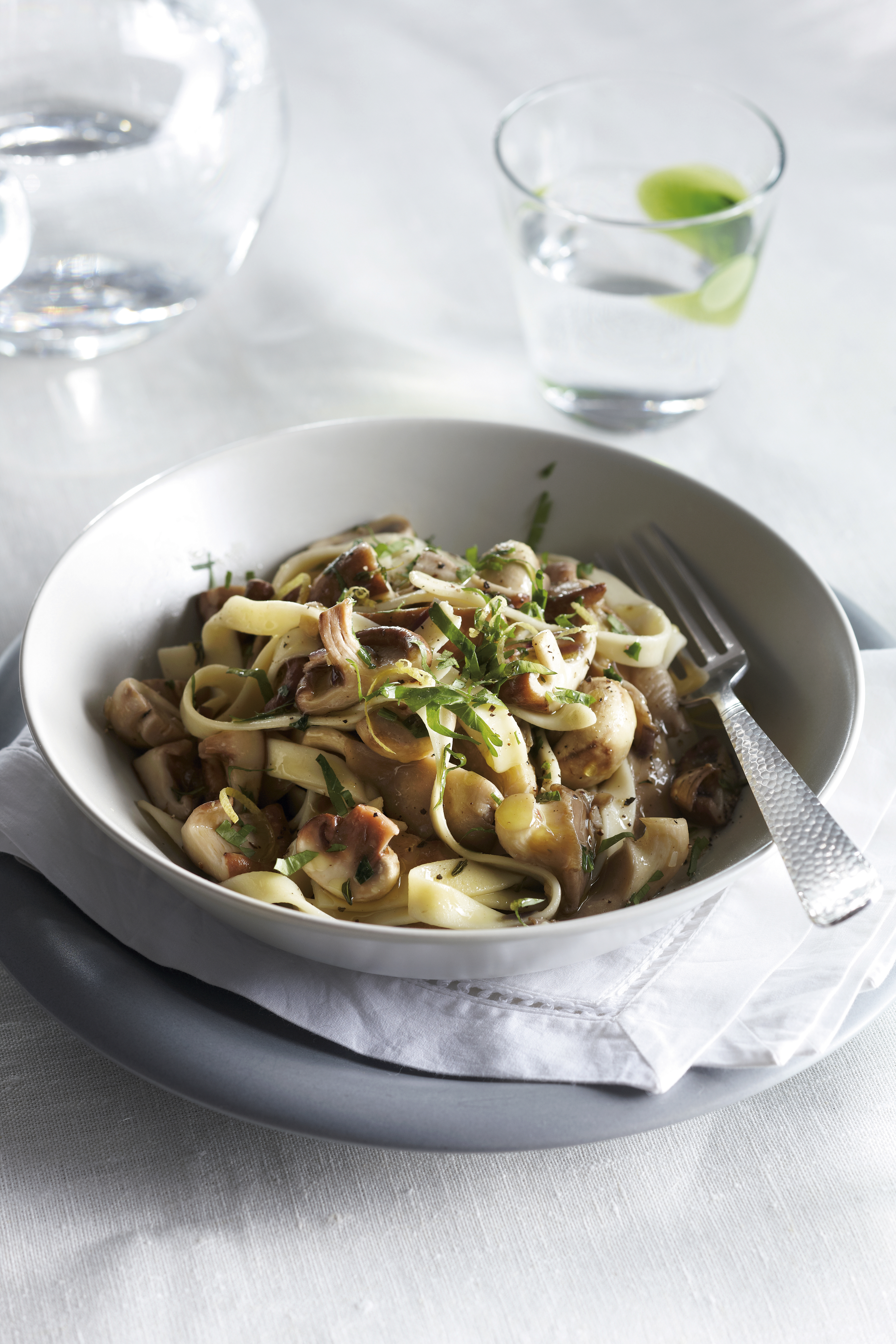 Pastasaus van paddenstoelen