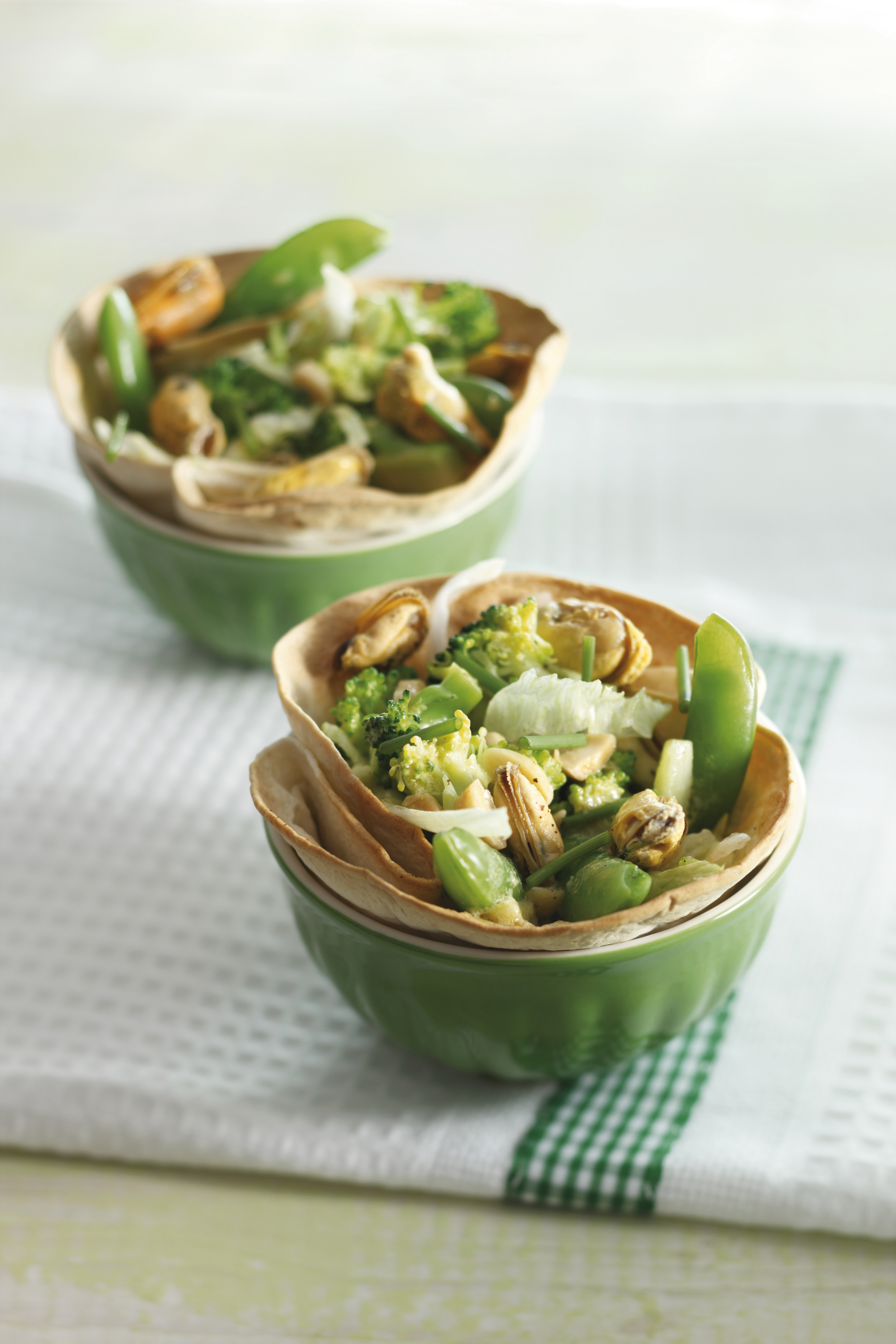 Ovenwrap met mosselen en balsamicodressingin