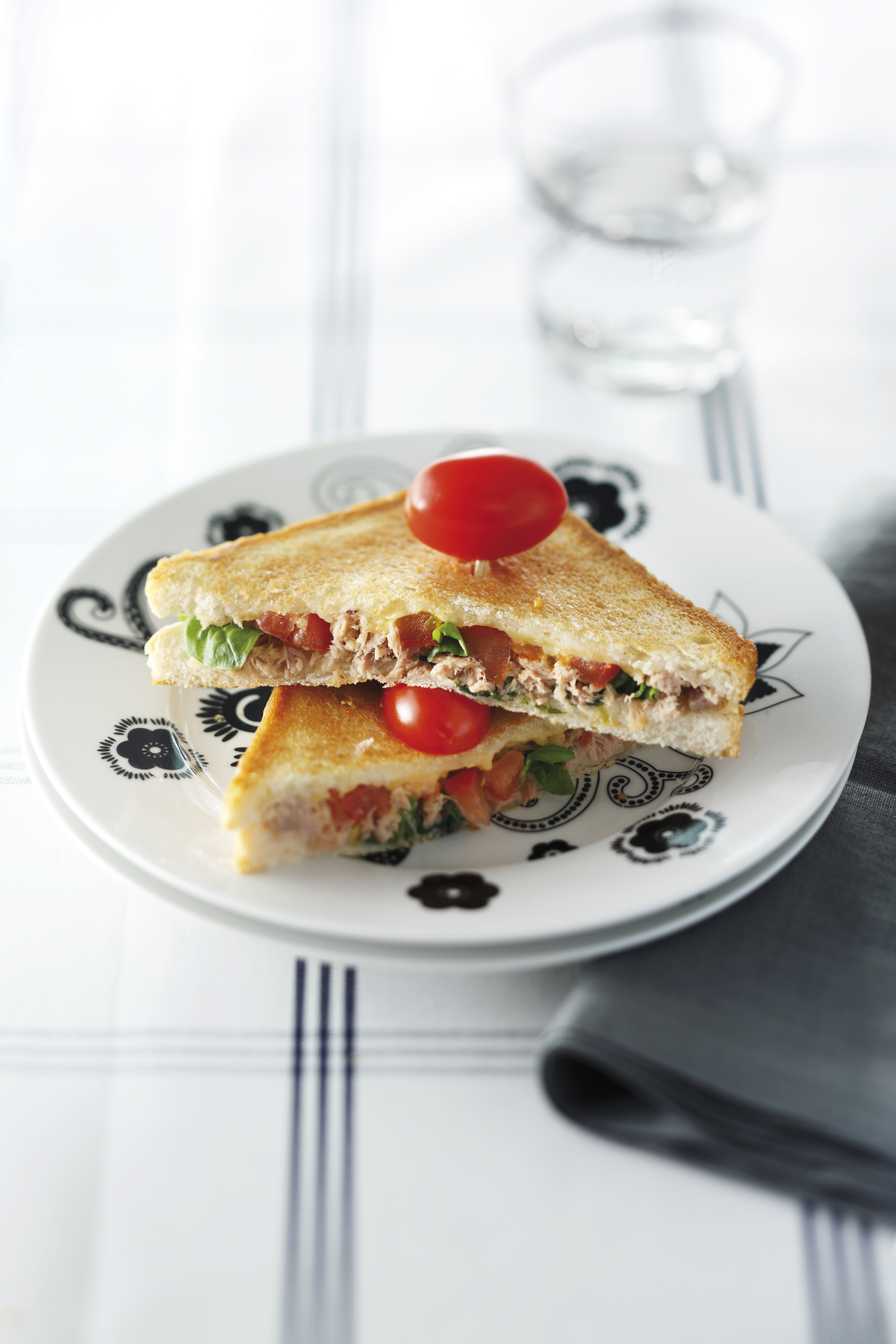 Tosti met tonijn en roomkaas