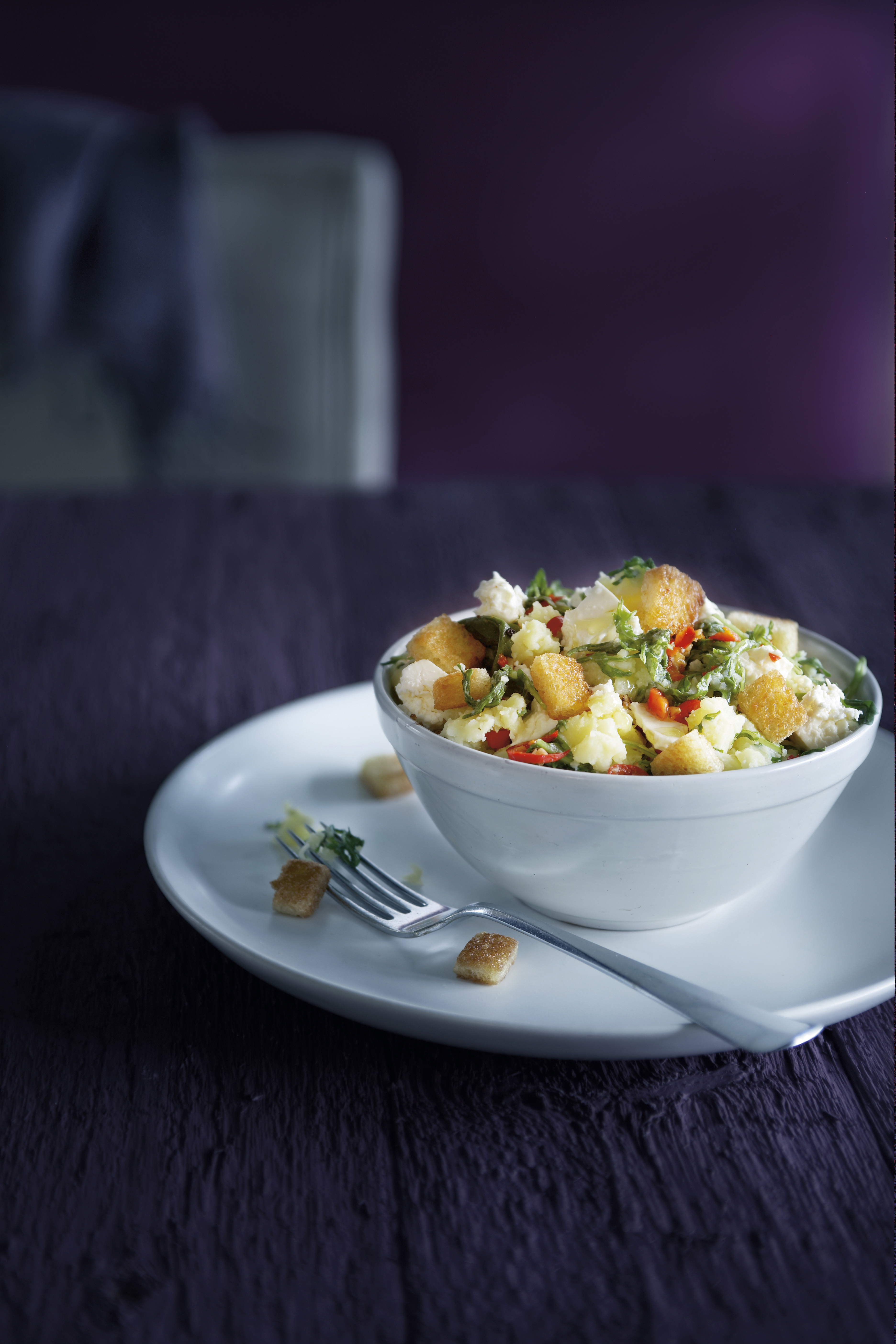 Rucolastamppot met feta en kruidencroutons