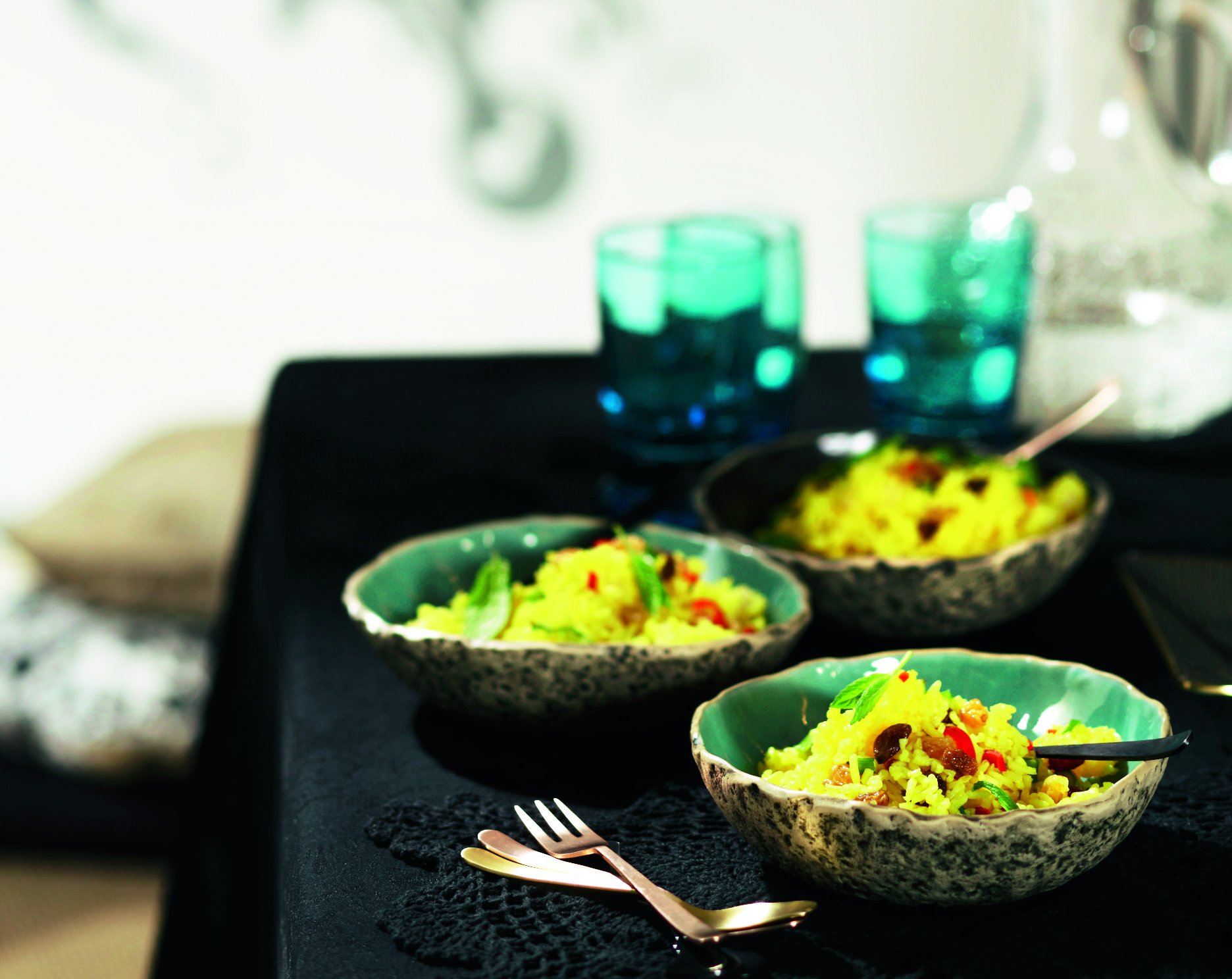 Kommetjes kerrierijstsalade