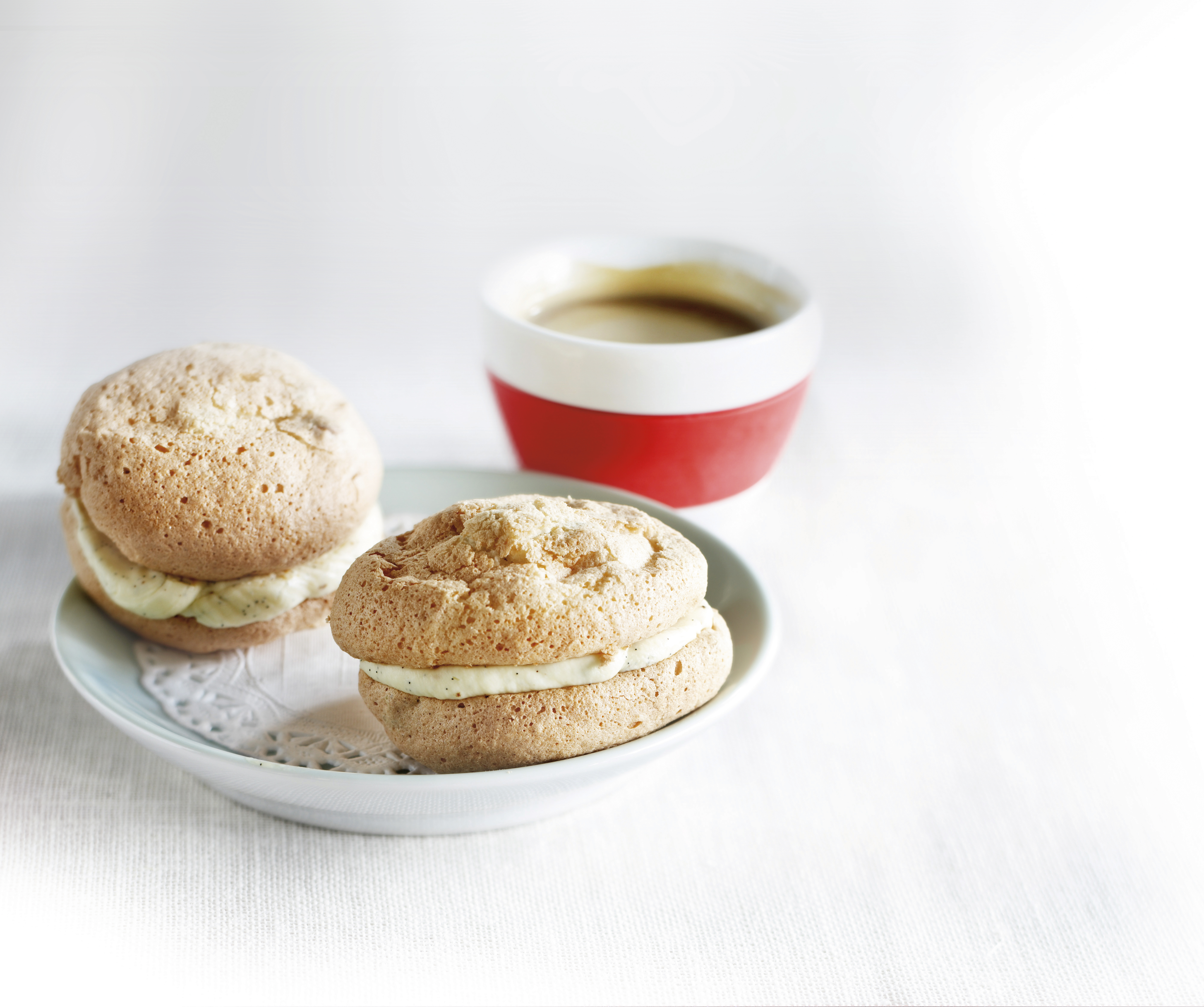 Pistachemakarons met vanillecrème