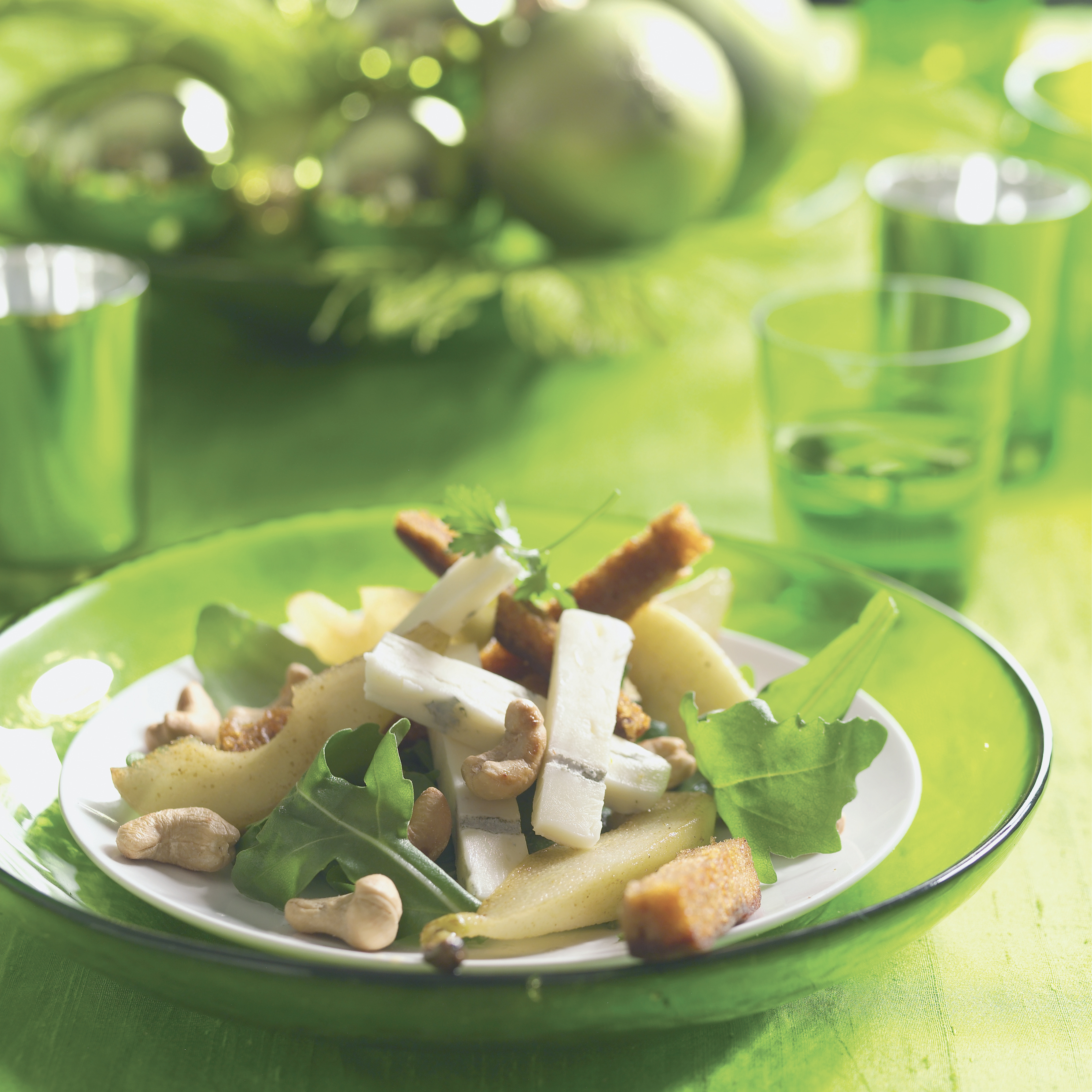 Blauwekaas-peersalade met noten