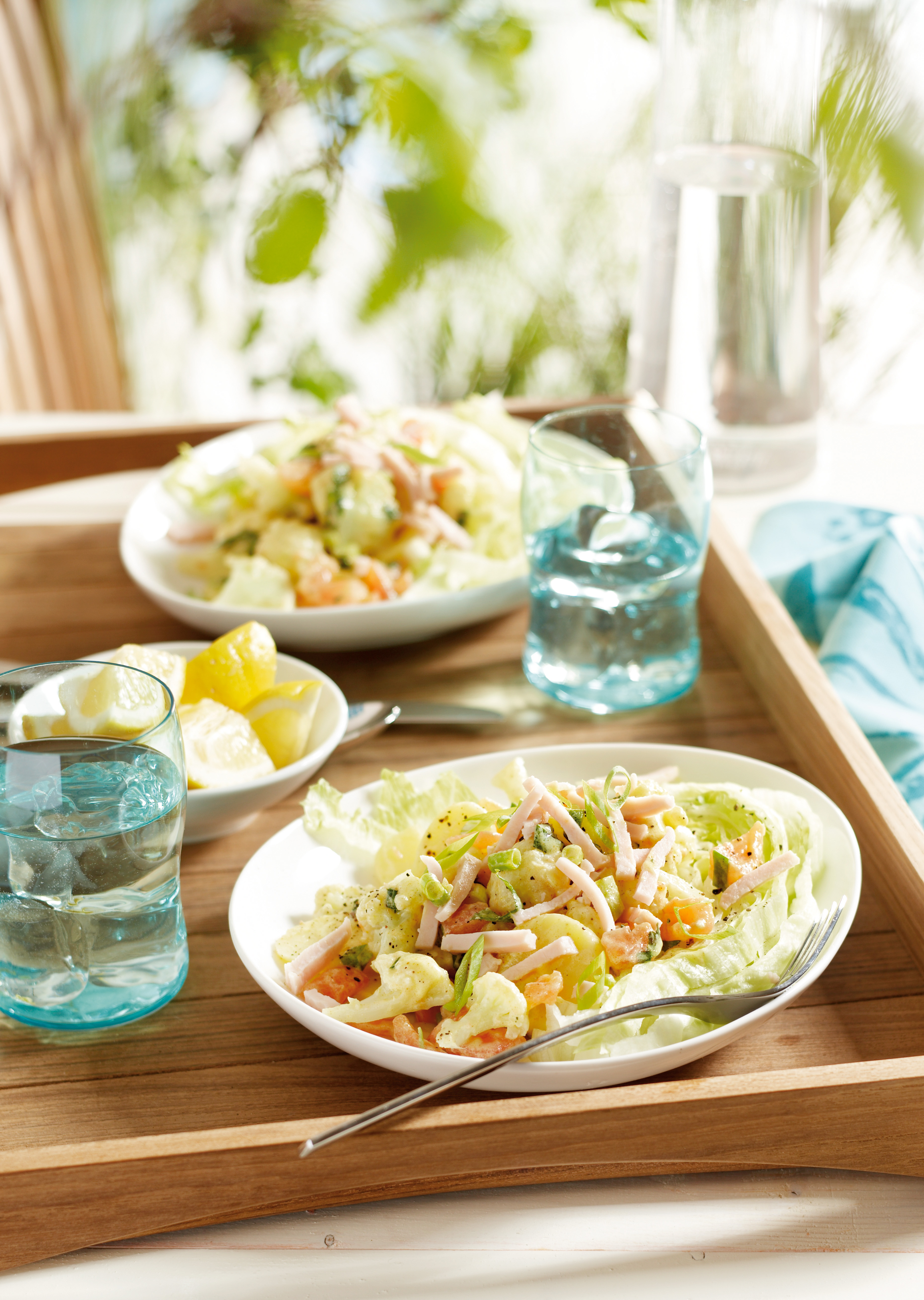 Aardappel-bloemkoolsalade met kip