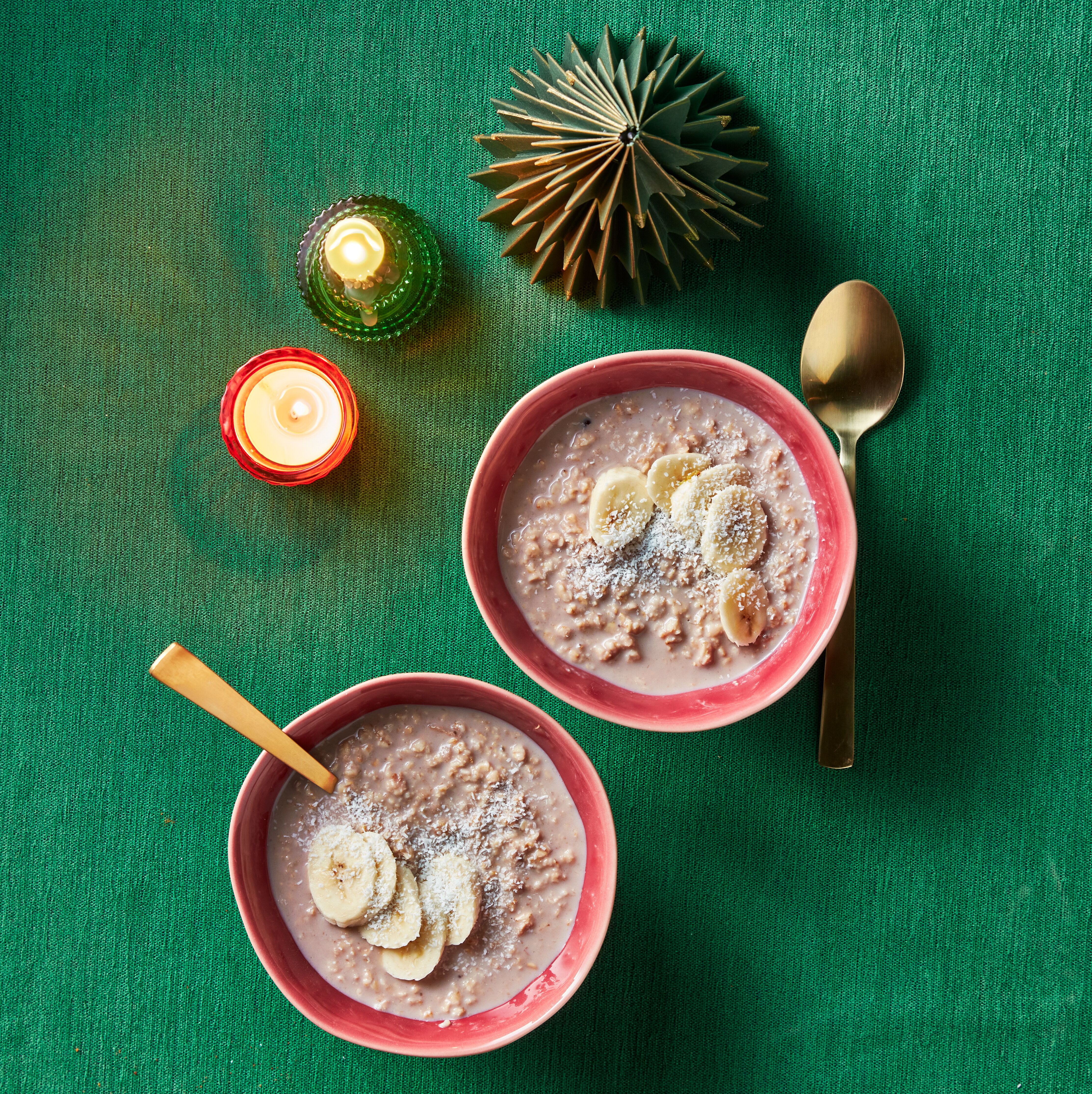 Chocolade-havermout met banaan en kokos
