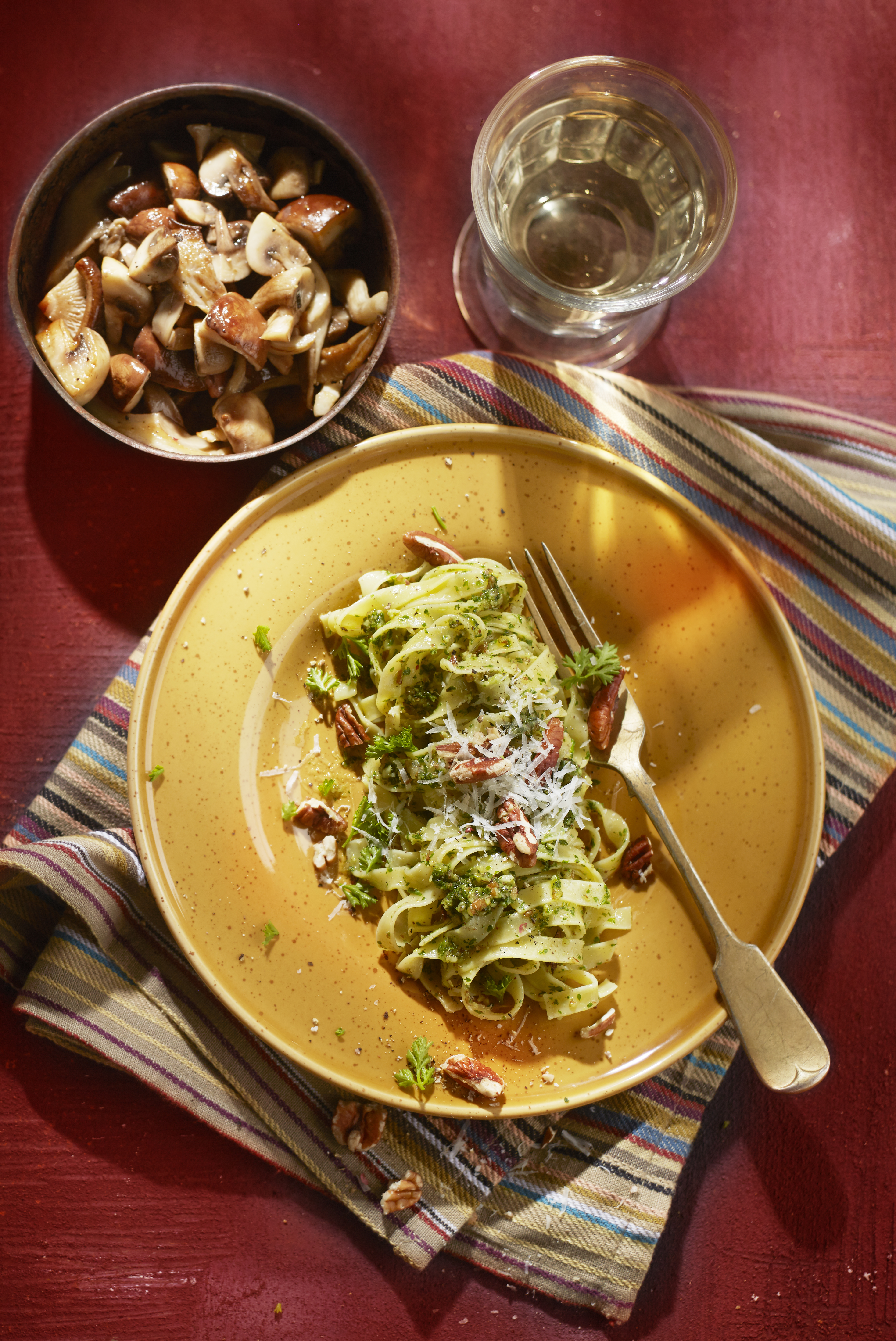 Tagliatelle met pecannotenpesto