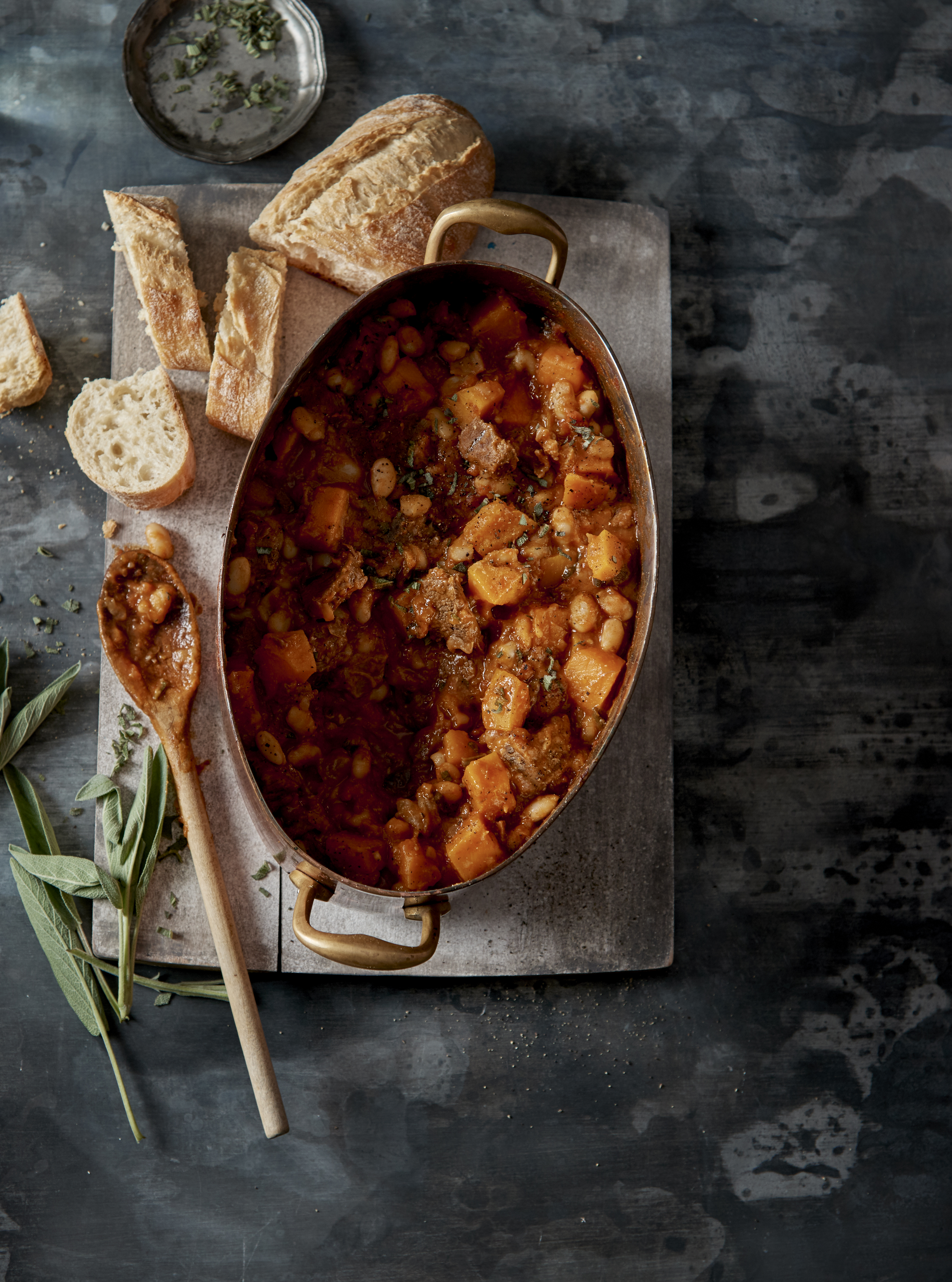 Pompoenstoof met rundvlees en salie