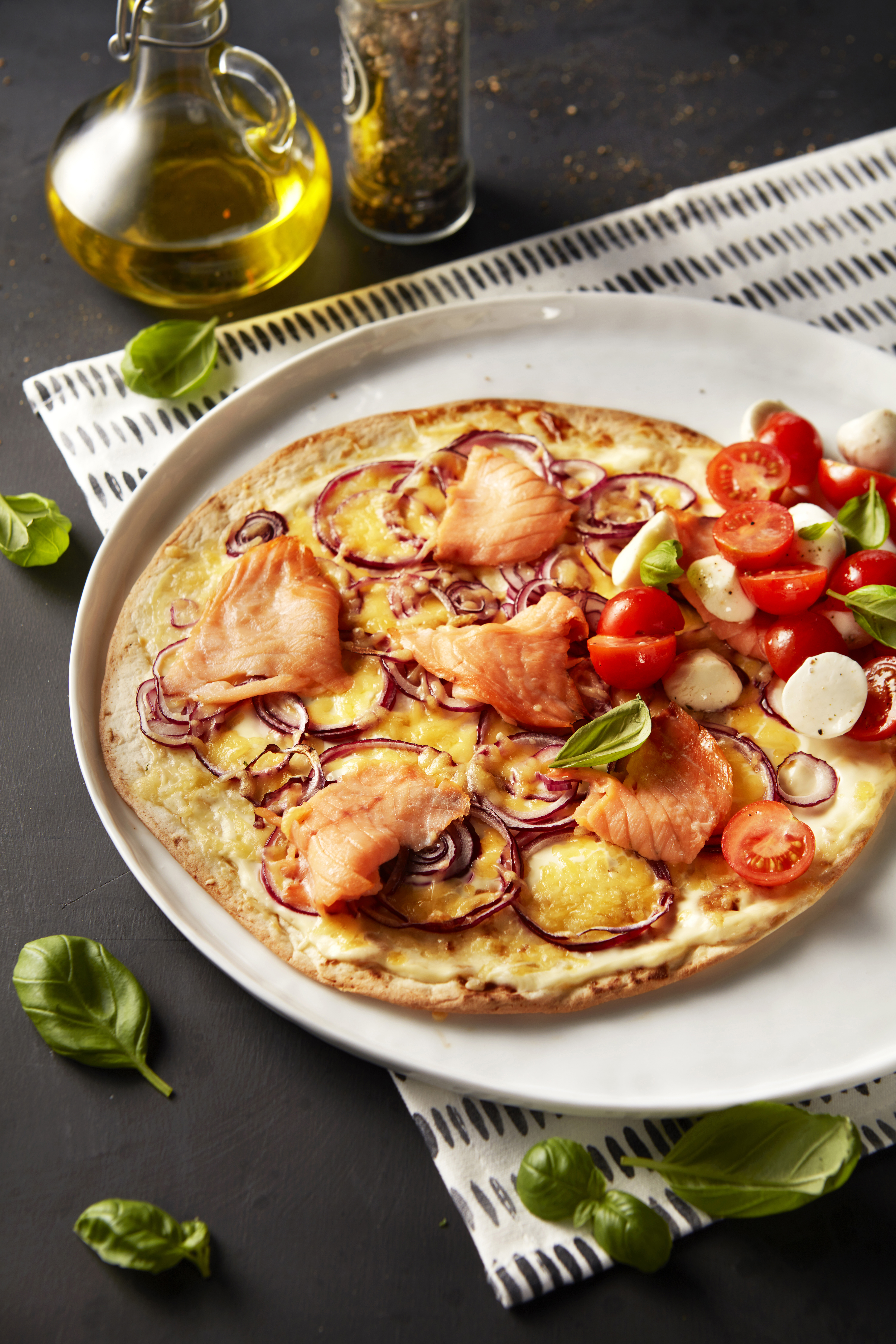 Tarte flambée met zalm