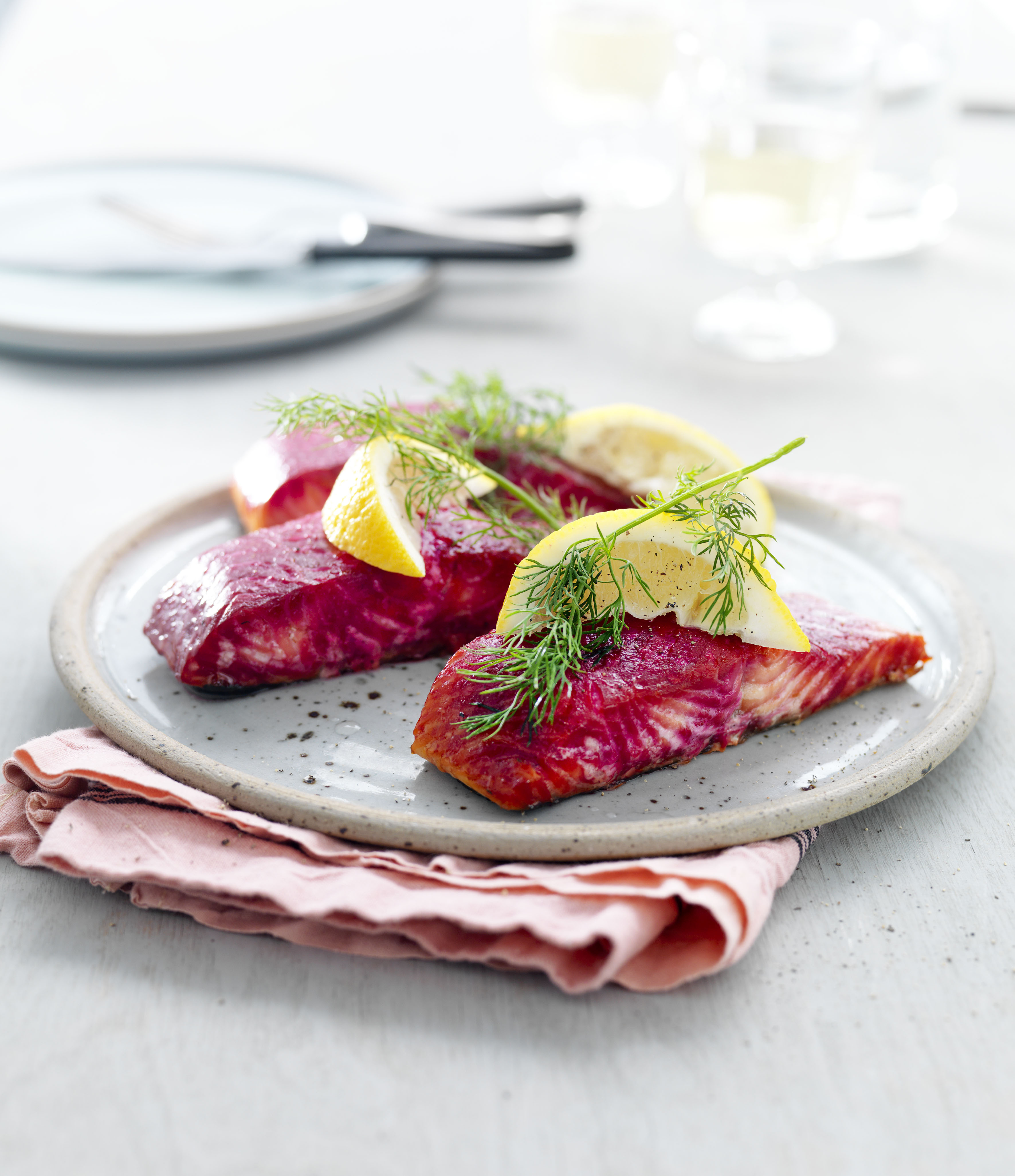 Zalm in bietenmarinade