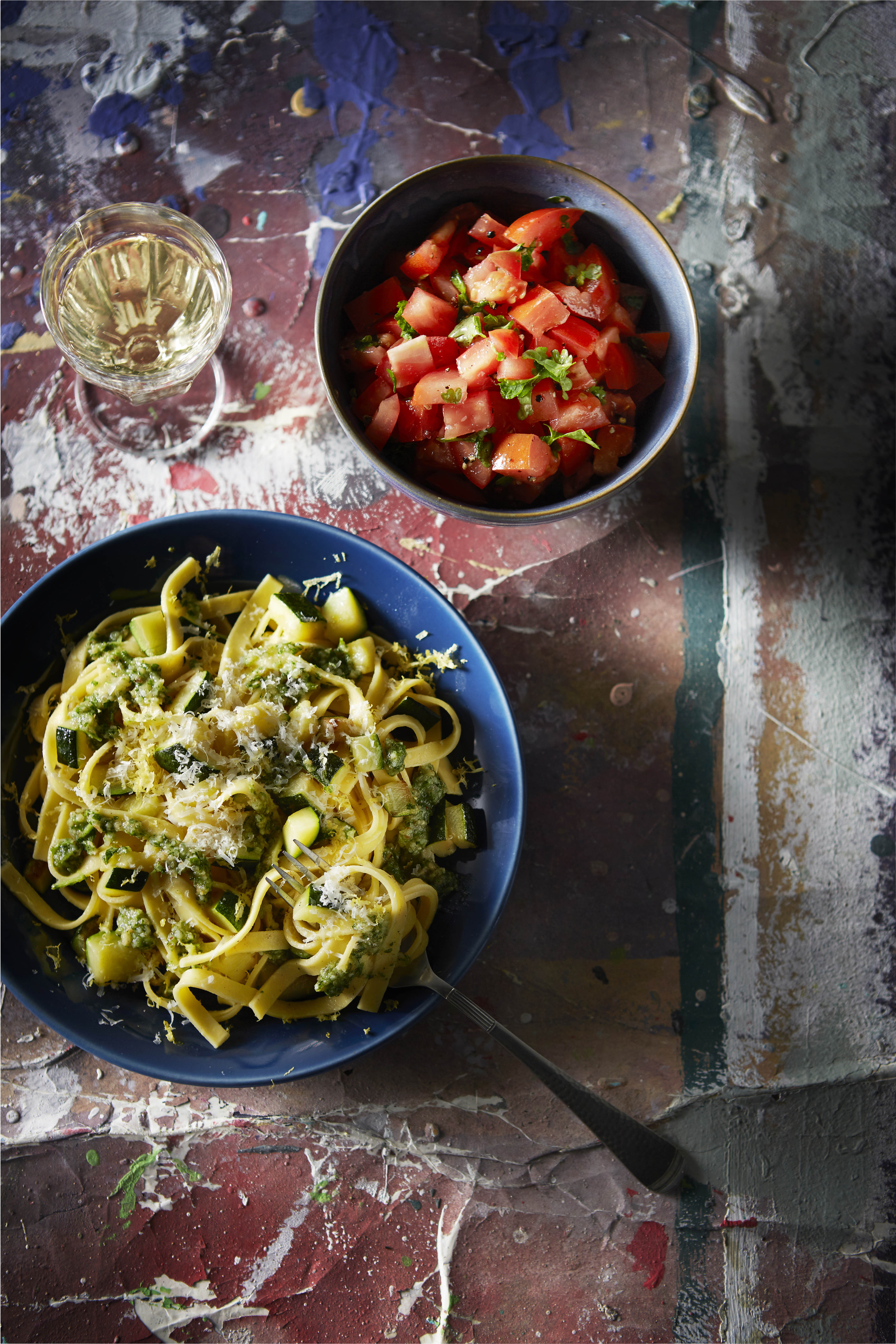 Tagliatelle met courgette en peterseliepesto