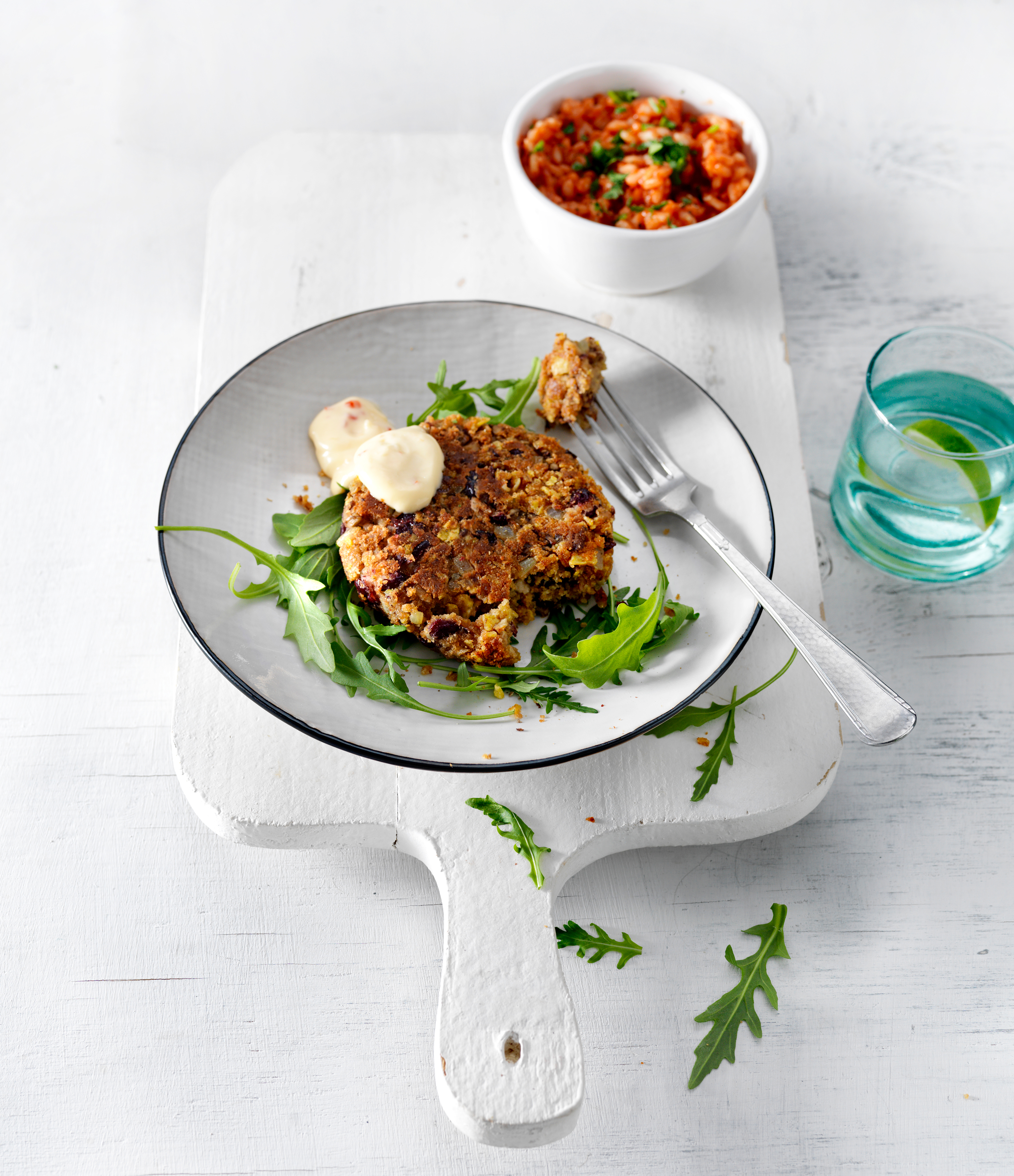Bonenburger met tomatenrijst