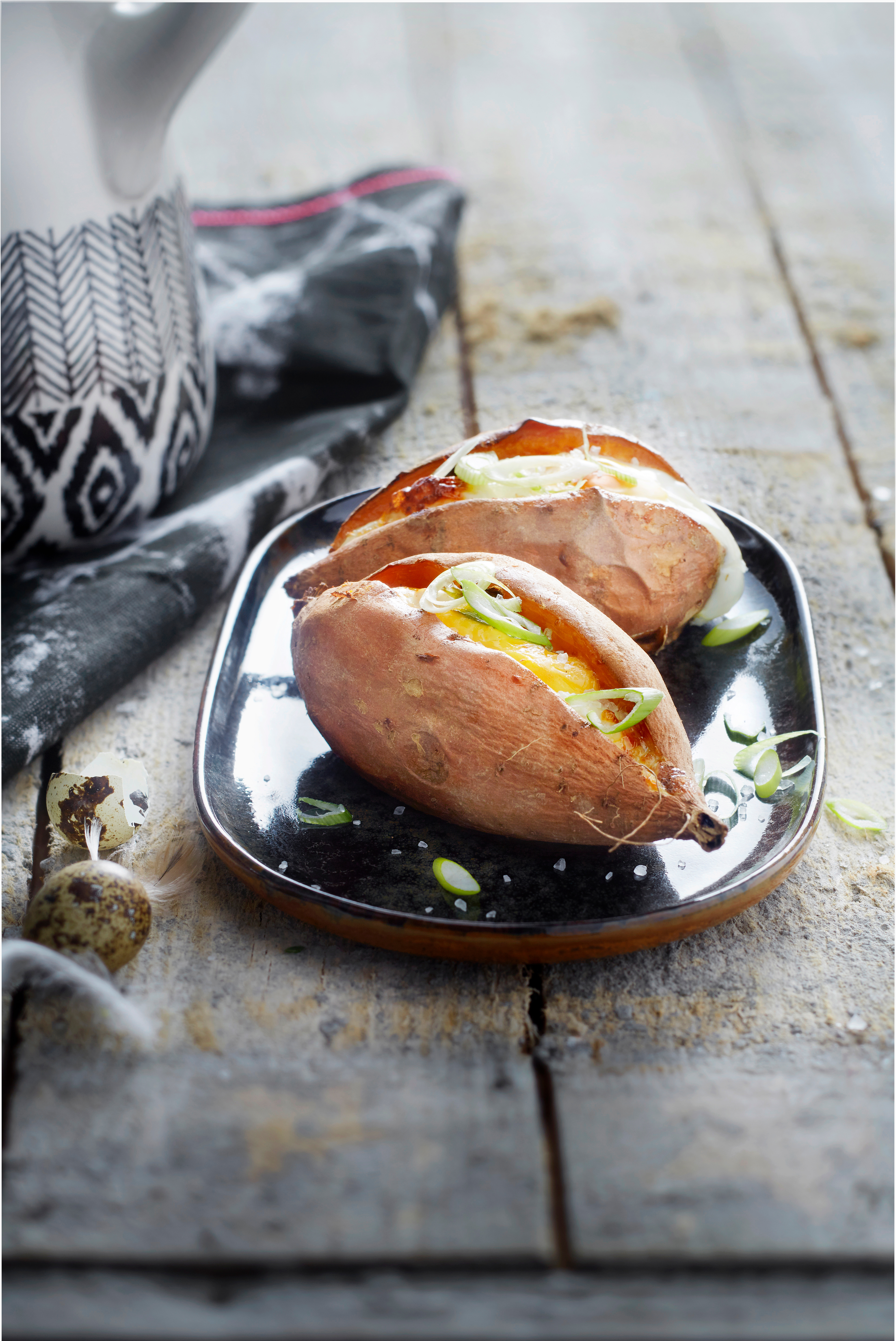 Gevulde zoete aardappel met ei