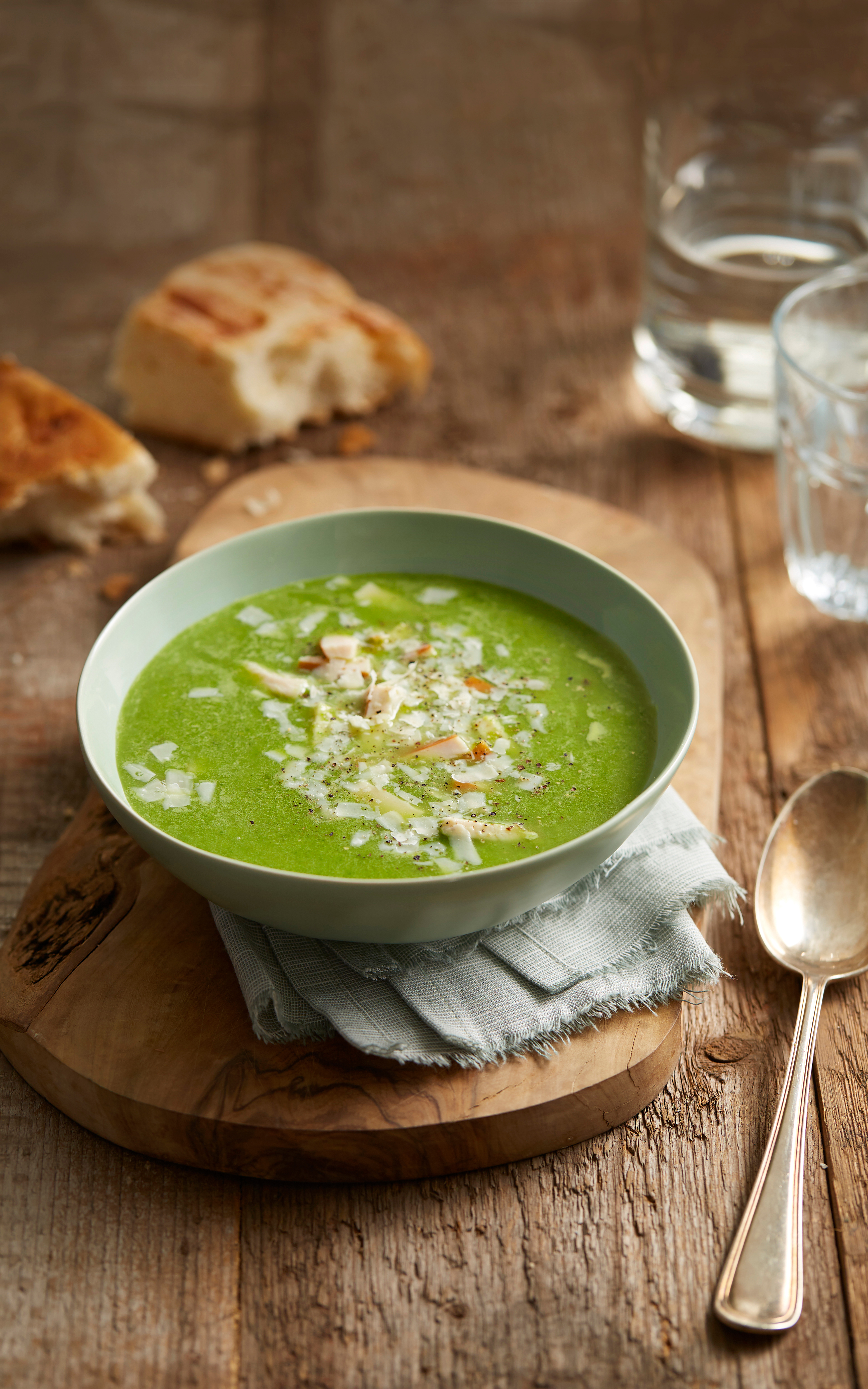 Slasoep met kip en kaas