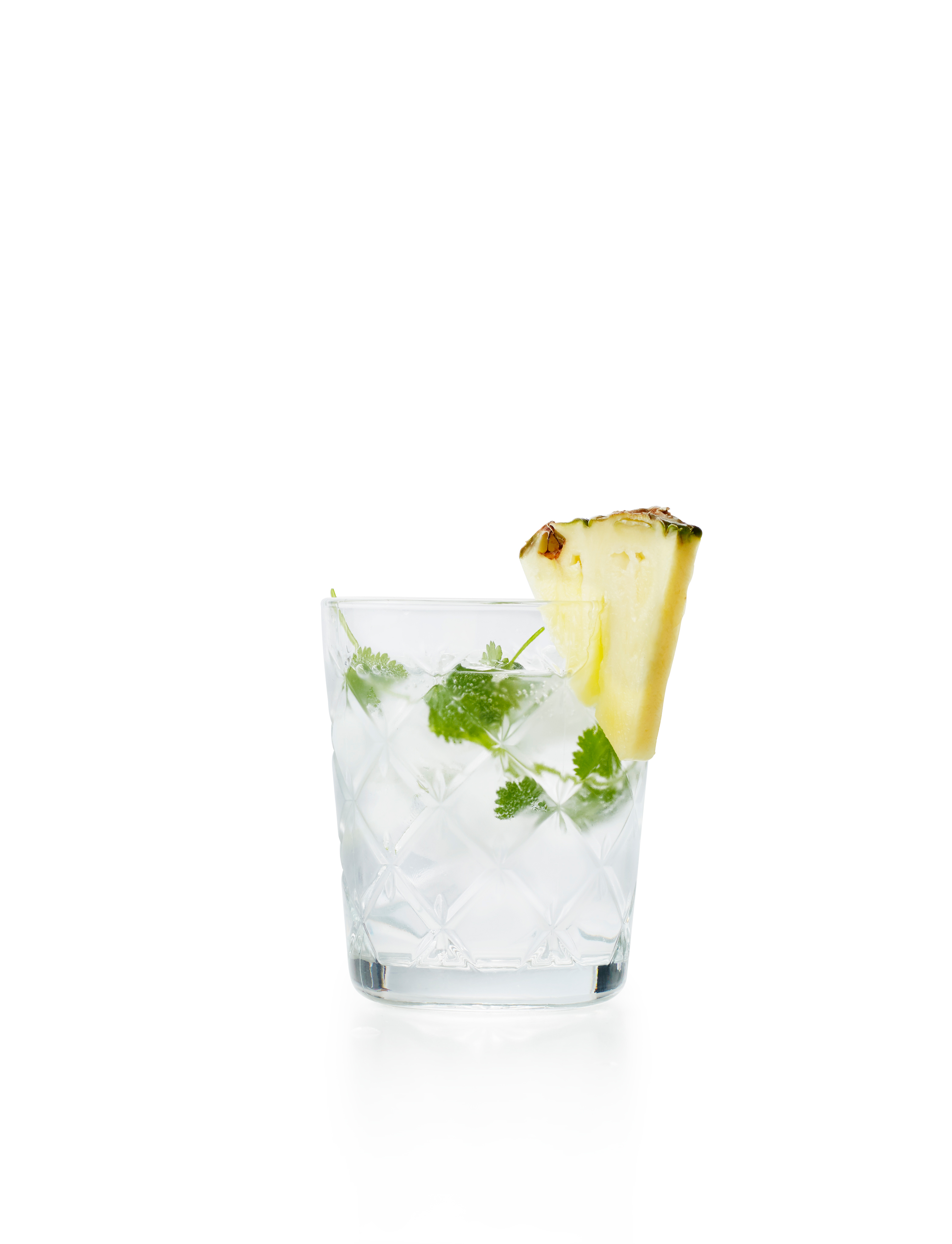 Gin-tonic met ananas en koriander
