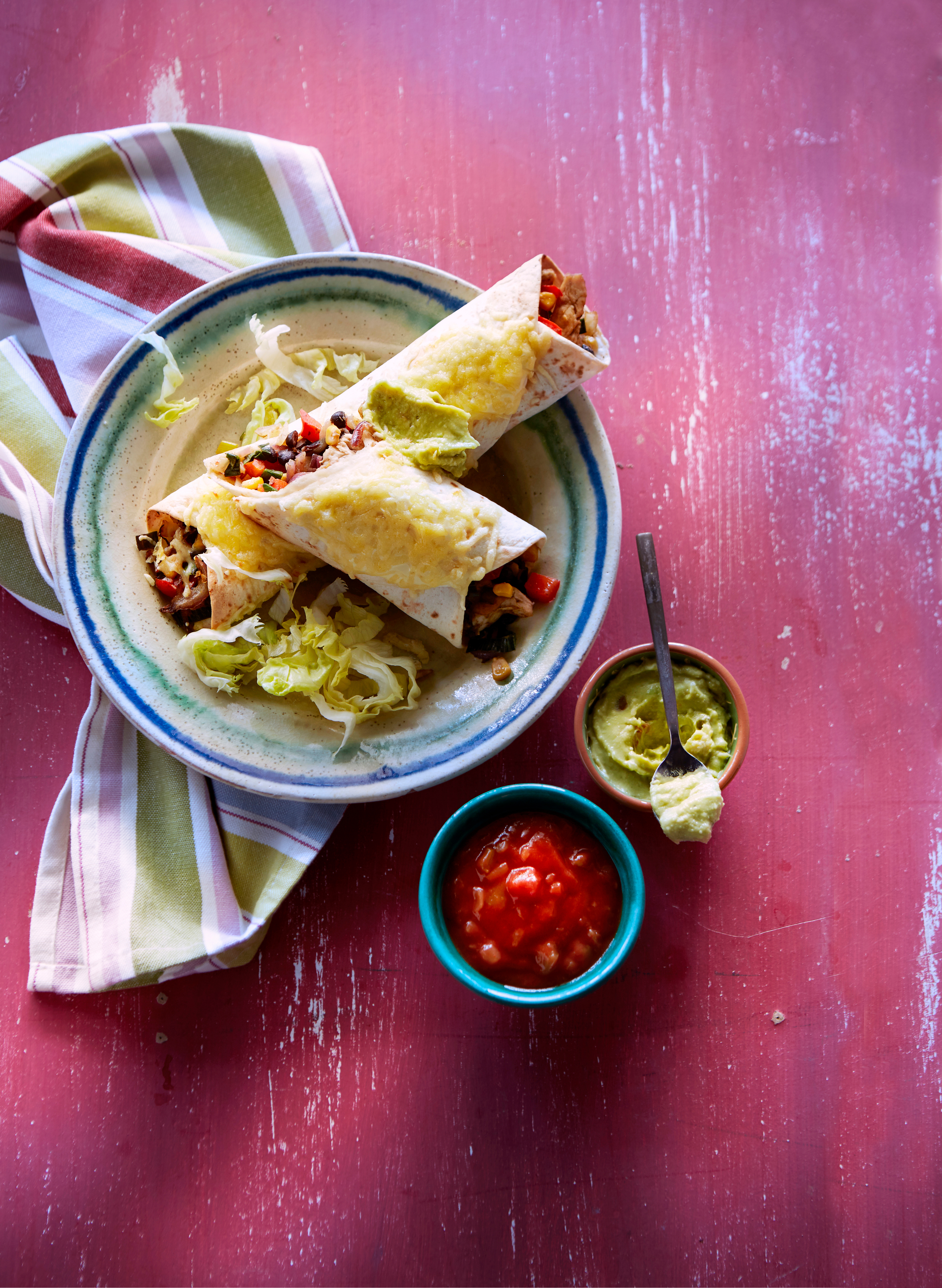 Kipwraps met zwarte bonen