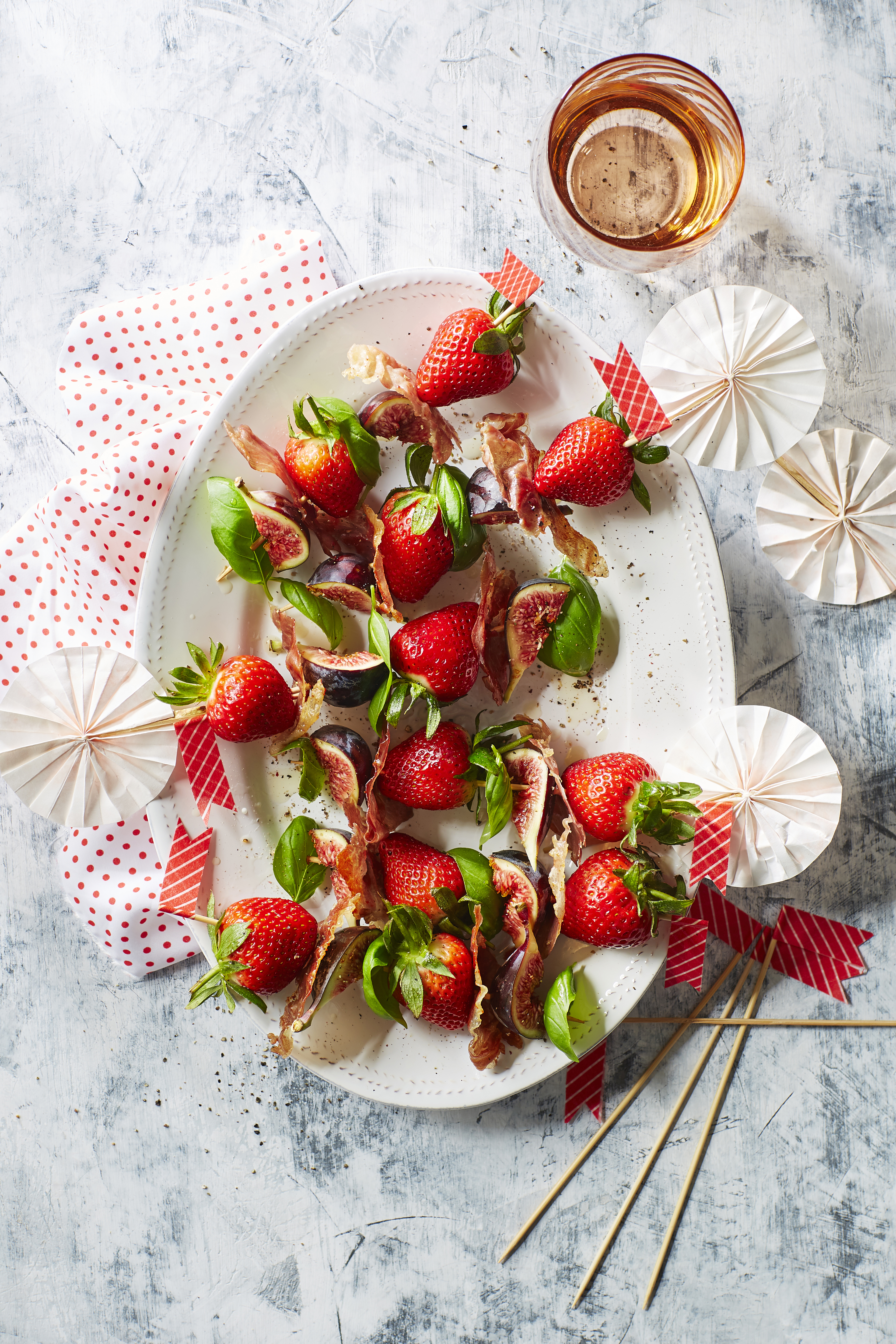 Aardbeispiesjes met vijgen en krokante parmaham