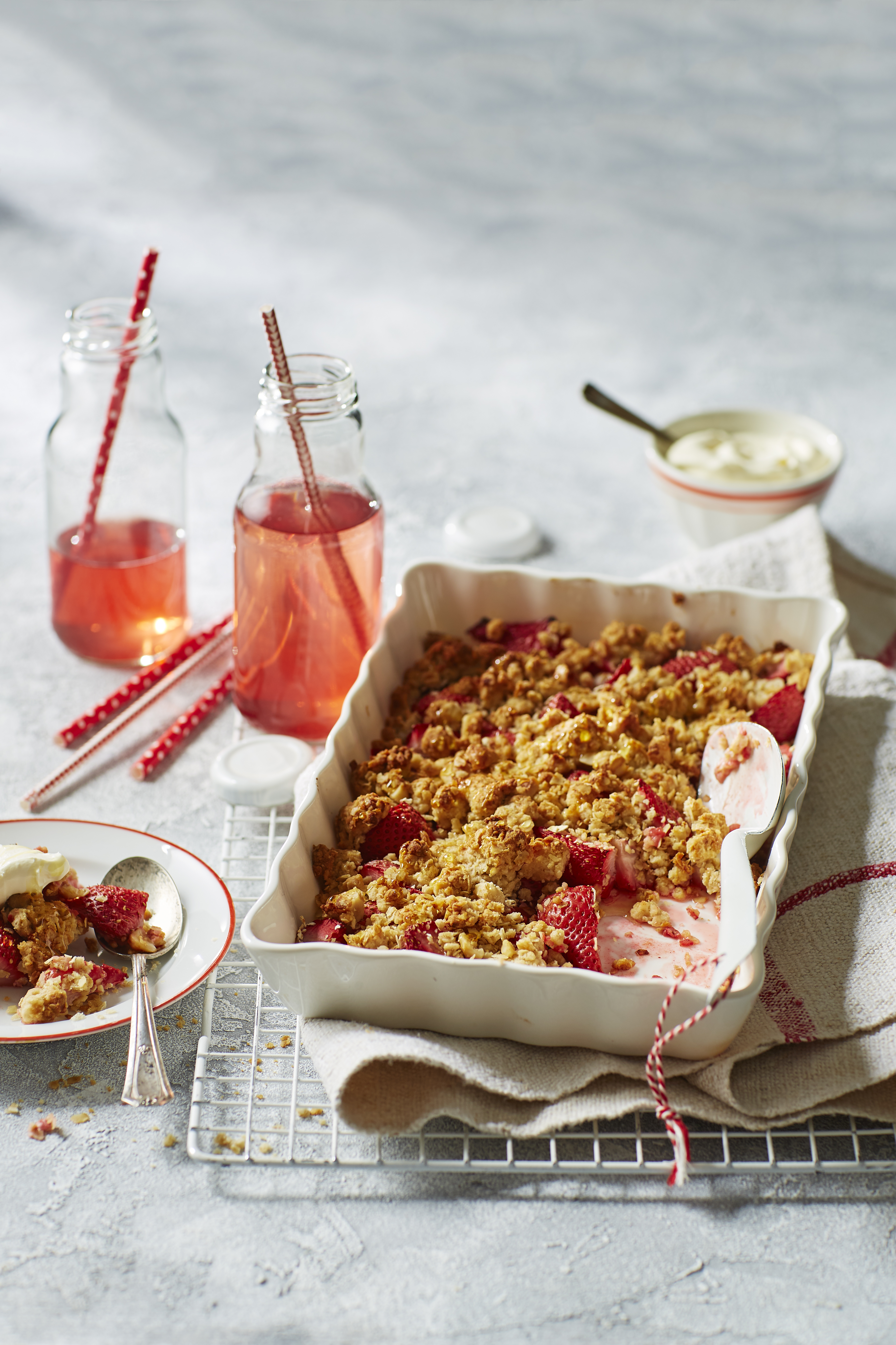 Aardbeiencrumble met hazelnoten