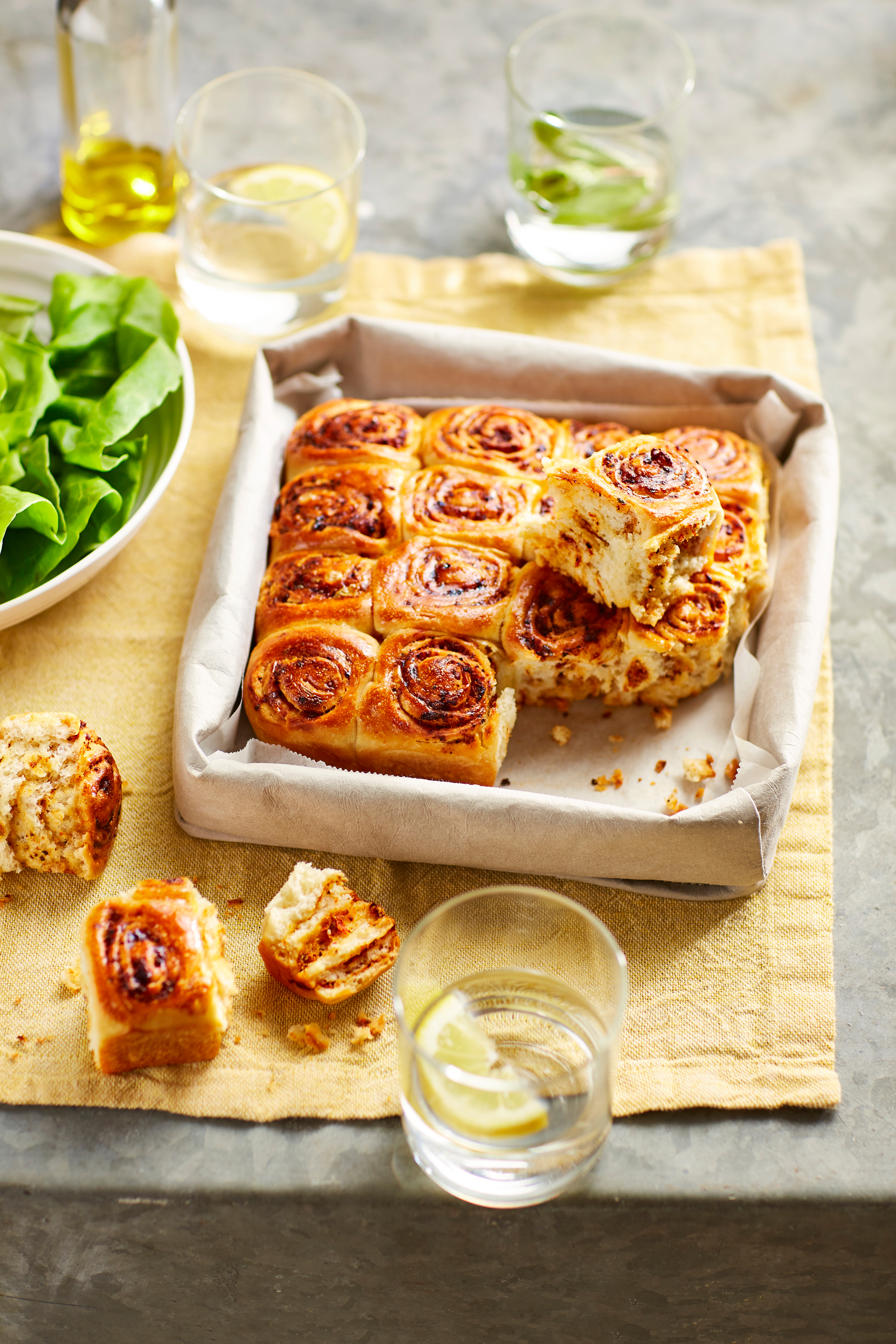 Breekbrood met grove pesto
