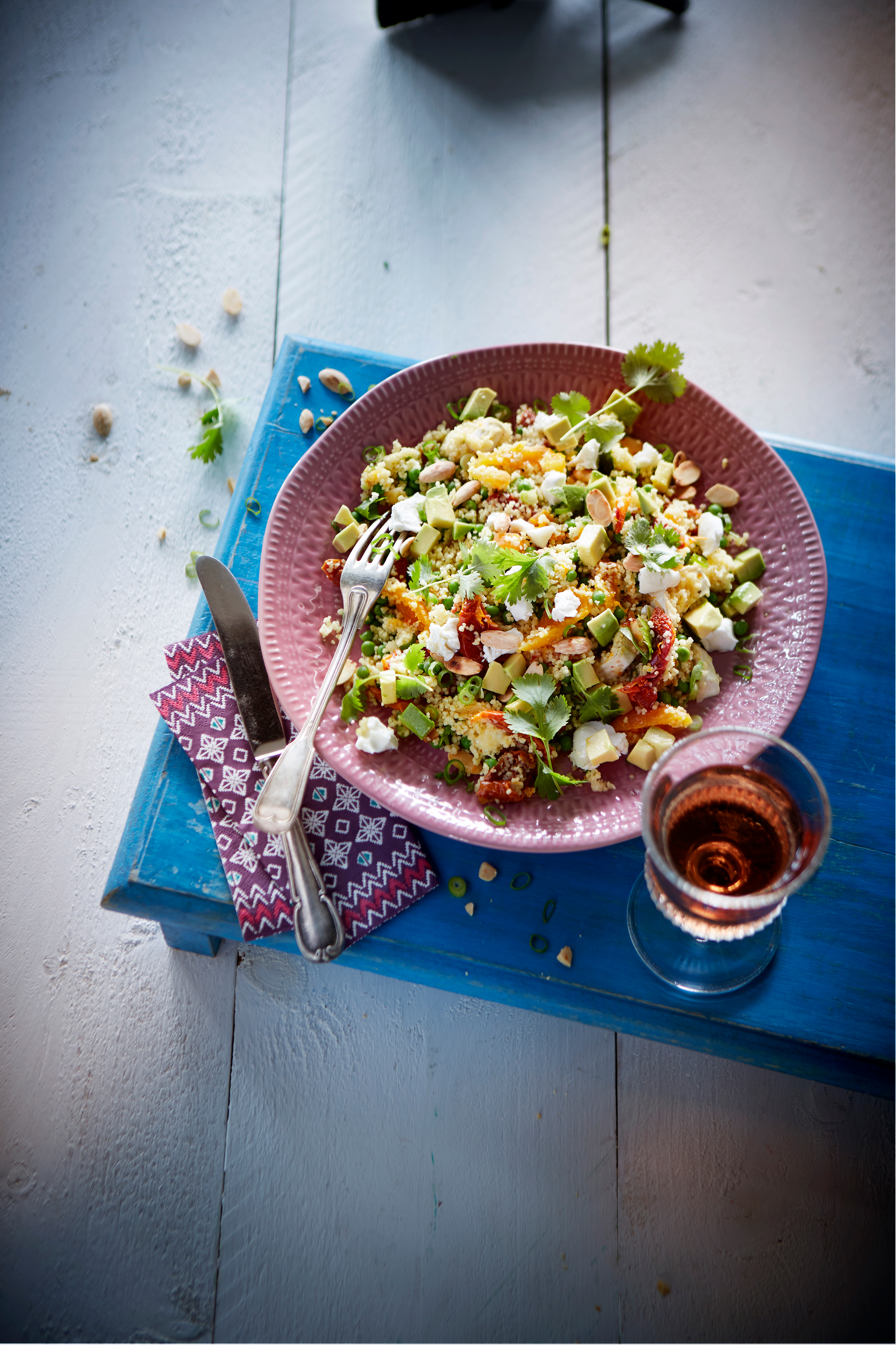 Couscoussalade met avocado en abrikozen