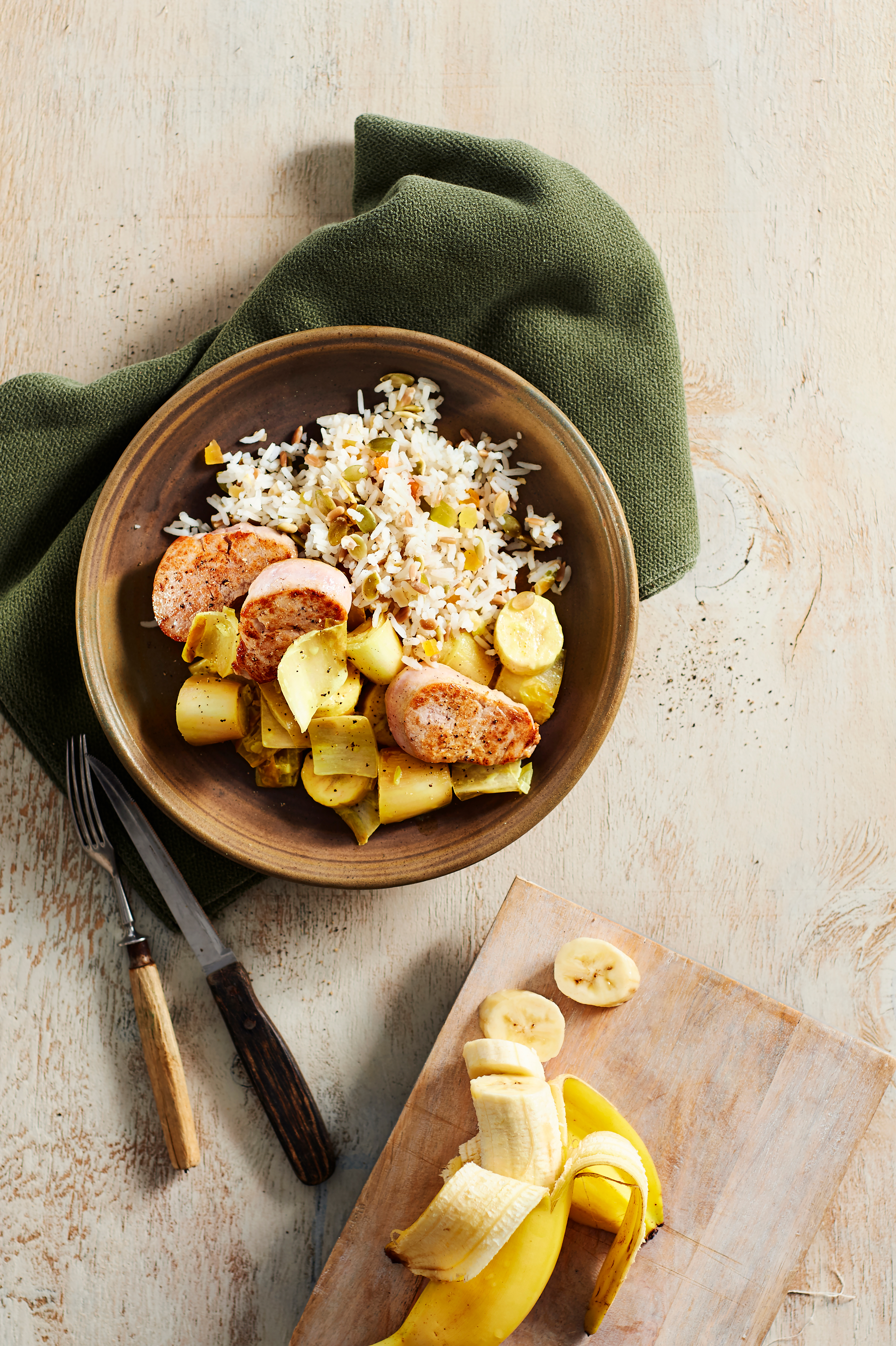 Varkenshaas met witlof en banaan in kerriesaus